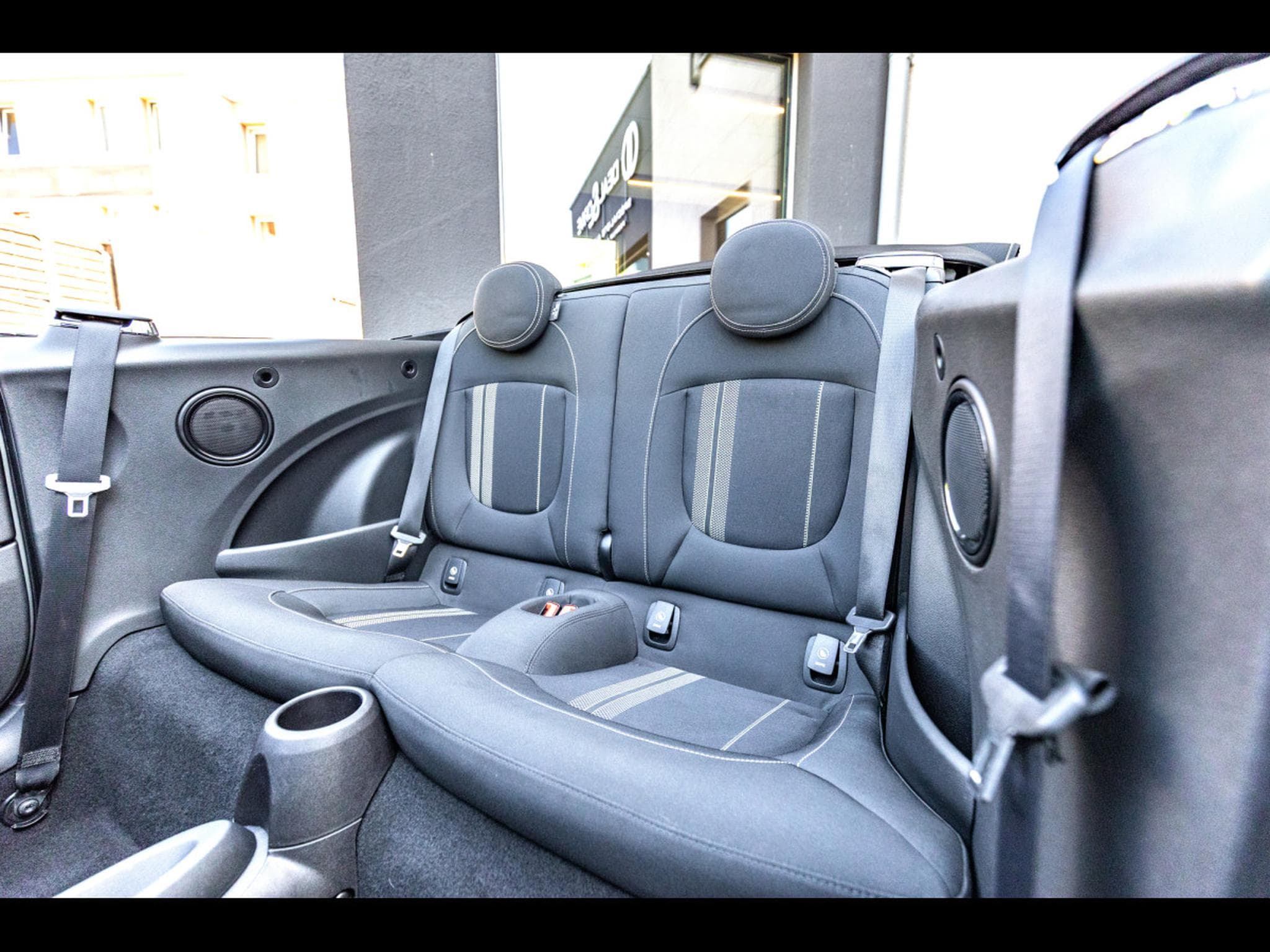 Mini Cooper John Cooper Works Cabriolet AUTO - MOONWALK GREY METALLIC (2022) - Foto 14