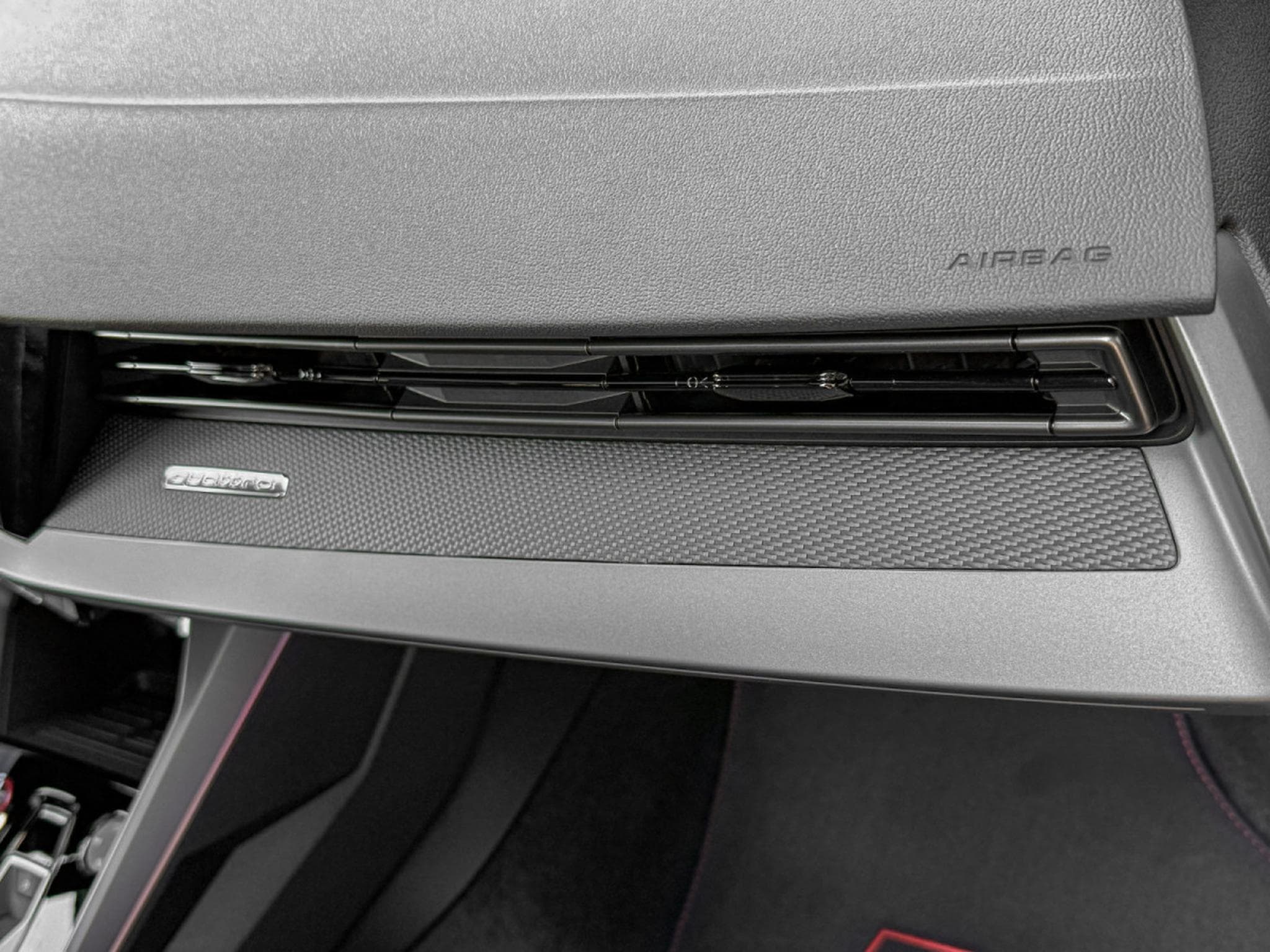 Audi RS3 Sportback 2.5 TFSI quattro/Pano/19/360°/SONOS/SCHALE S/MATRI (2026) - Foto 8