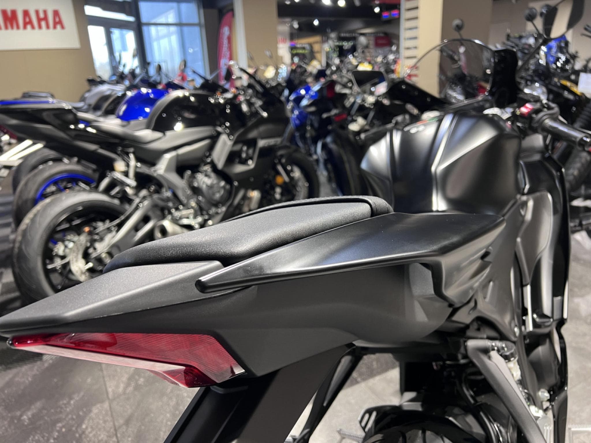 Yamaha YZF (2026) - Photo 5
