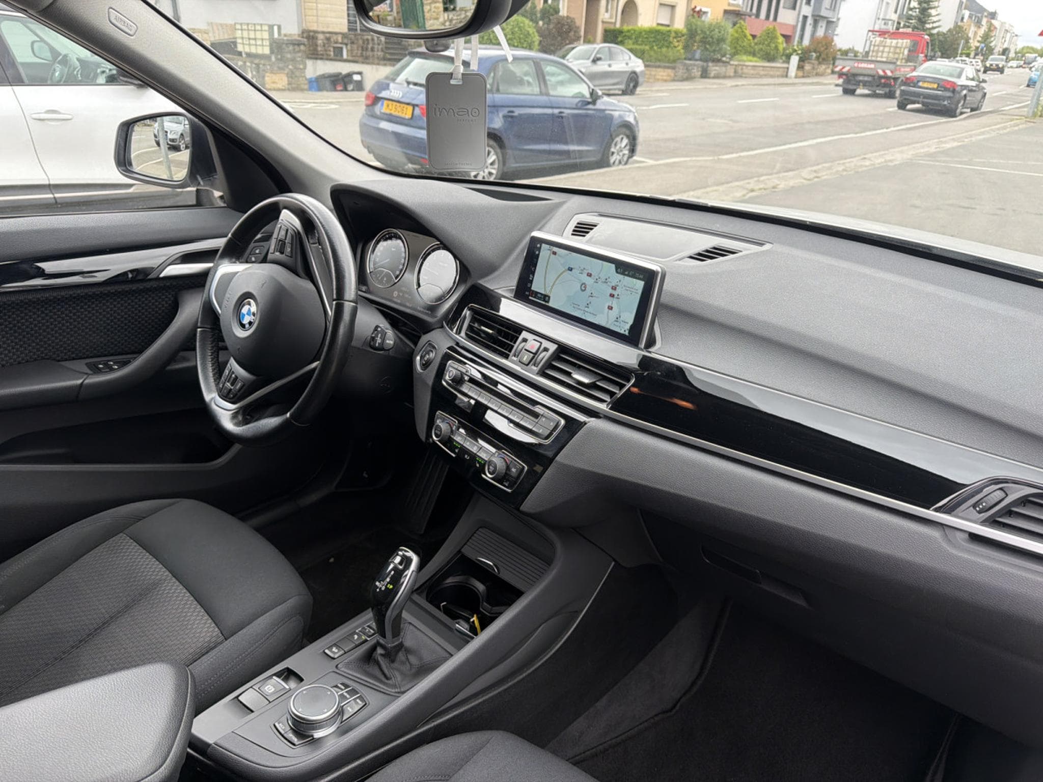 BMW X1 XDRIVE 20i AUTO (2018) - Photo 13