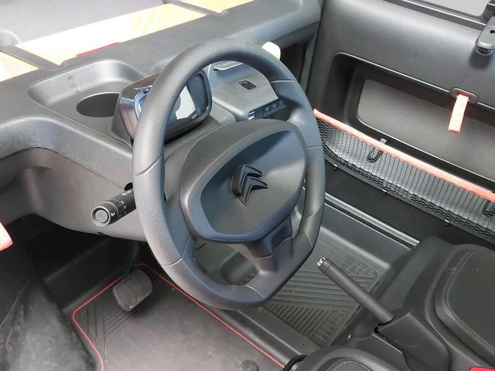 Citroen Ami PEPS (2026) - Photo 11