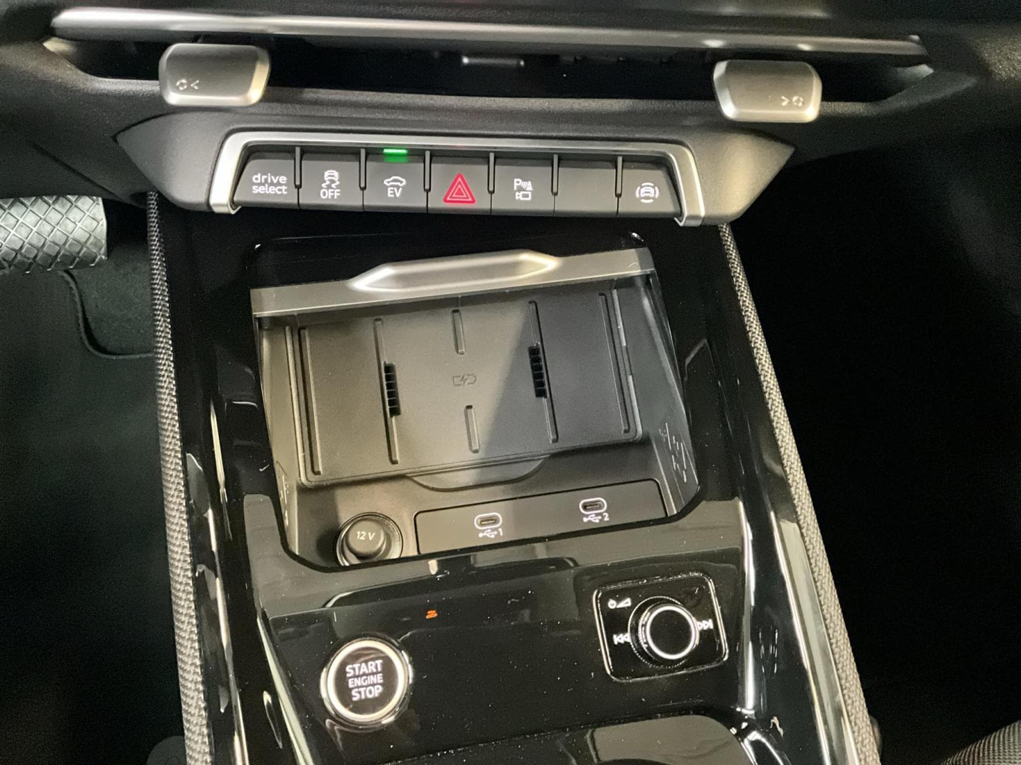 Audi Q3 SB+PHEV+S-Tronic+P.Business.Plus (2026) - Photo 20