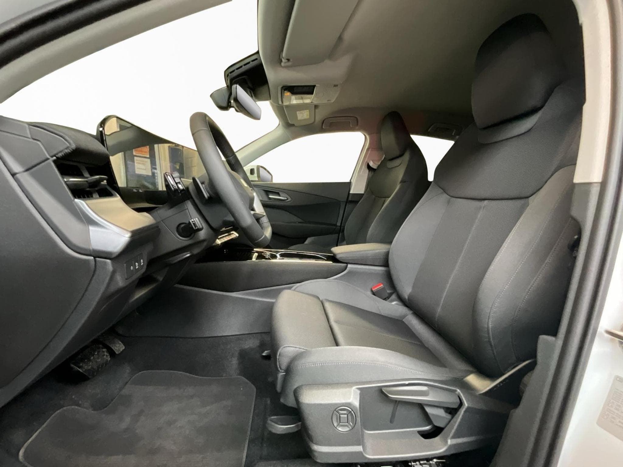 Audi Q3 SB+PHEV+S-Tronic+P.Business.Plus (2026) - Photo 9