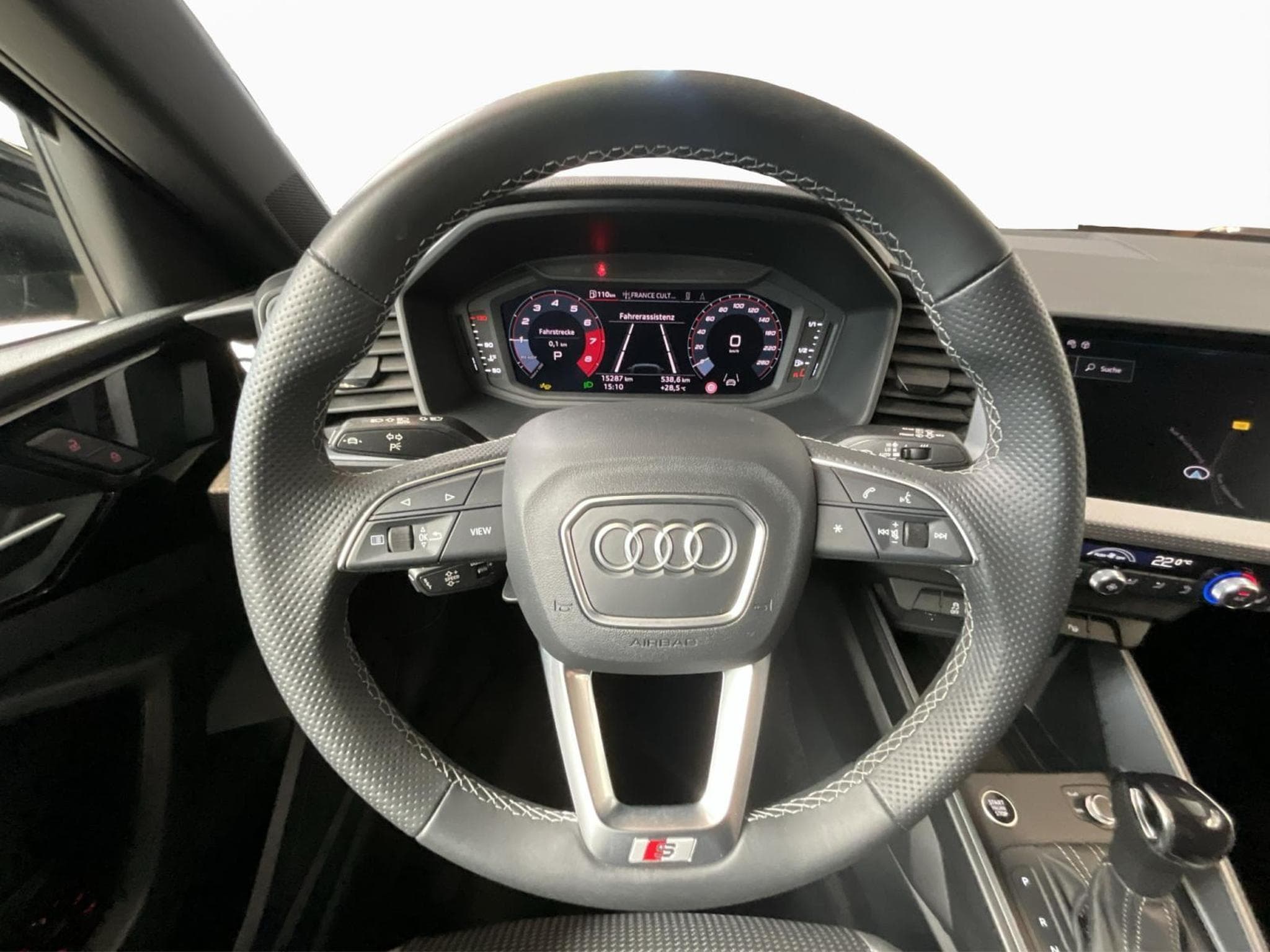 Audi A1 SB+S-Line+30tfsi+S-Tronic+P.Business+LM17 (2025) - Photo 10