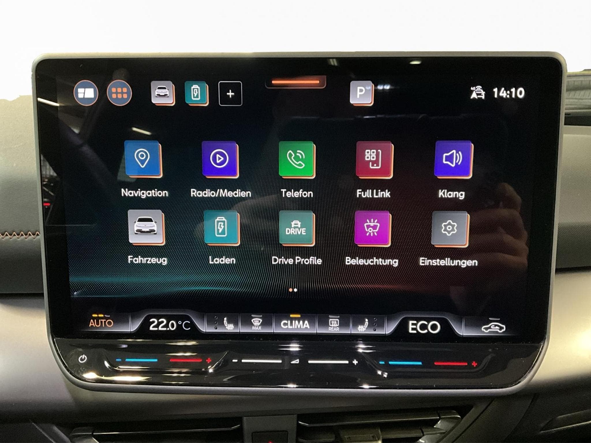Cupra Born 77kWh+eBOOST+Tech.M+P.Skyline+P.Pilot (2025) - Photo 13