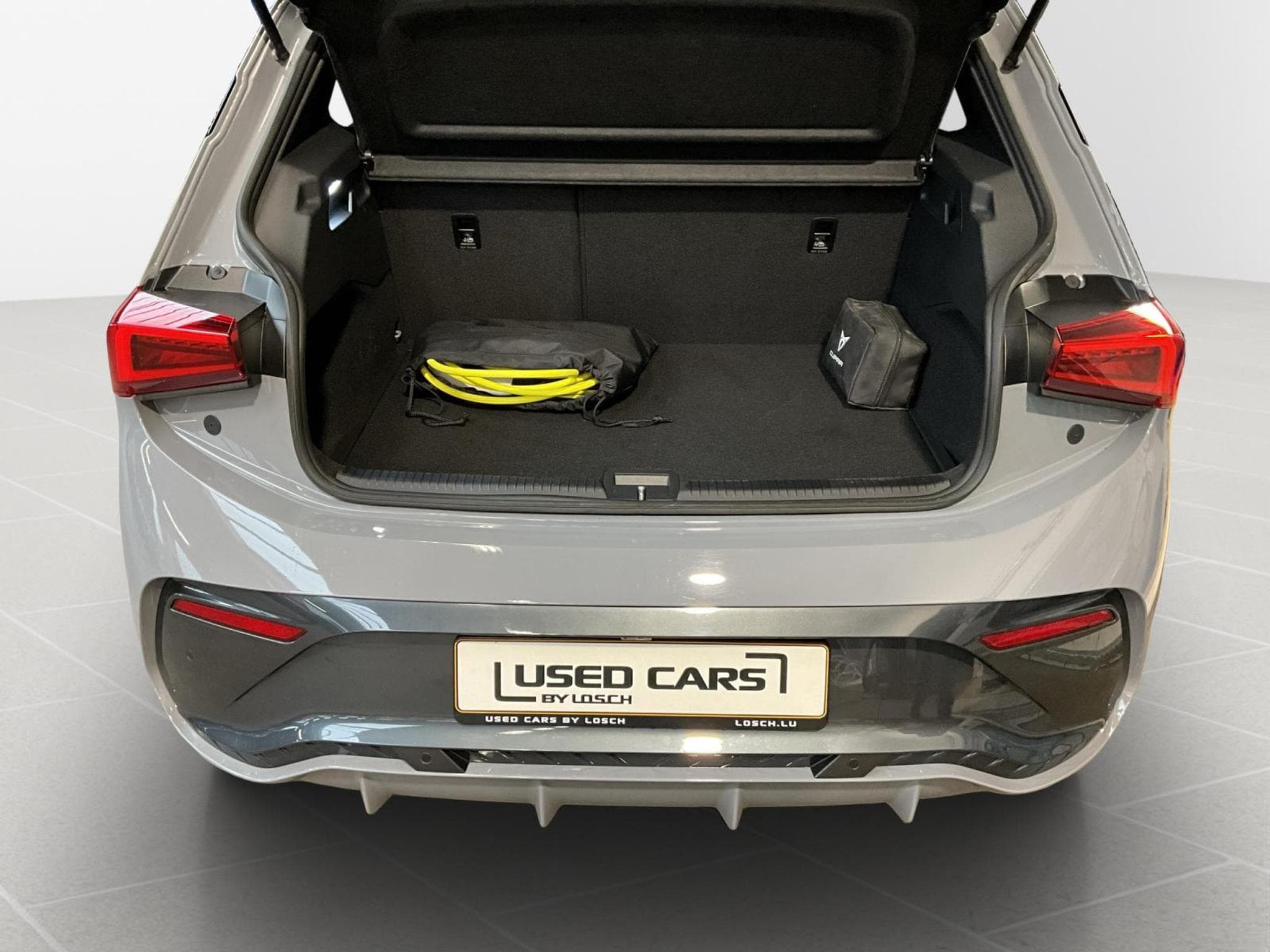 Cupra Born 77kWh+eBOOST+Tech.M+P.Skyline+P.Pilot (2025) - Photo 17