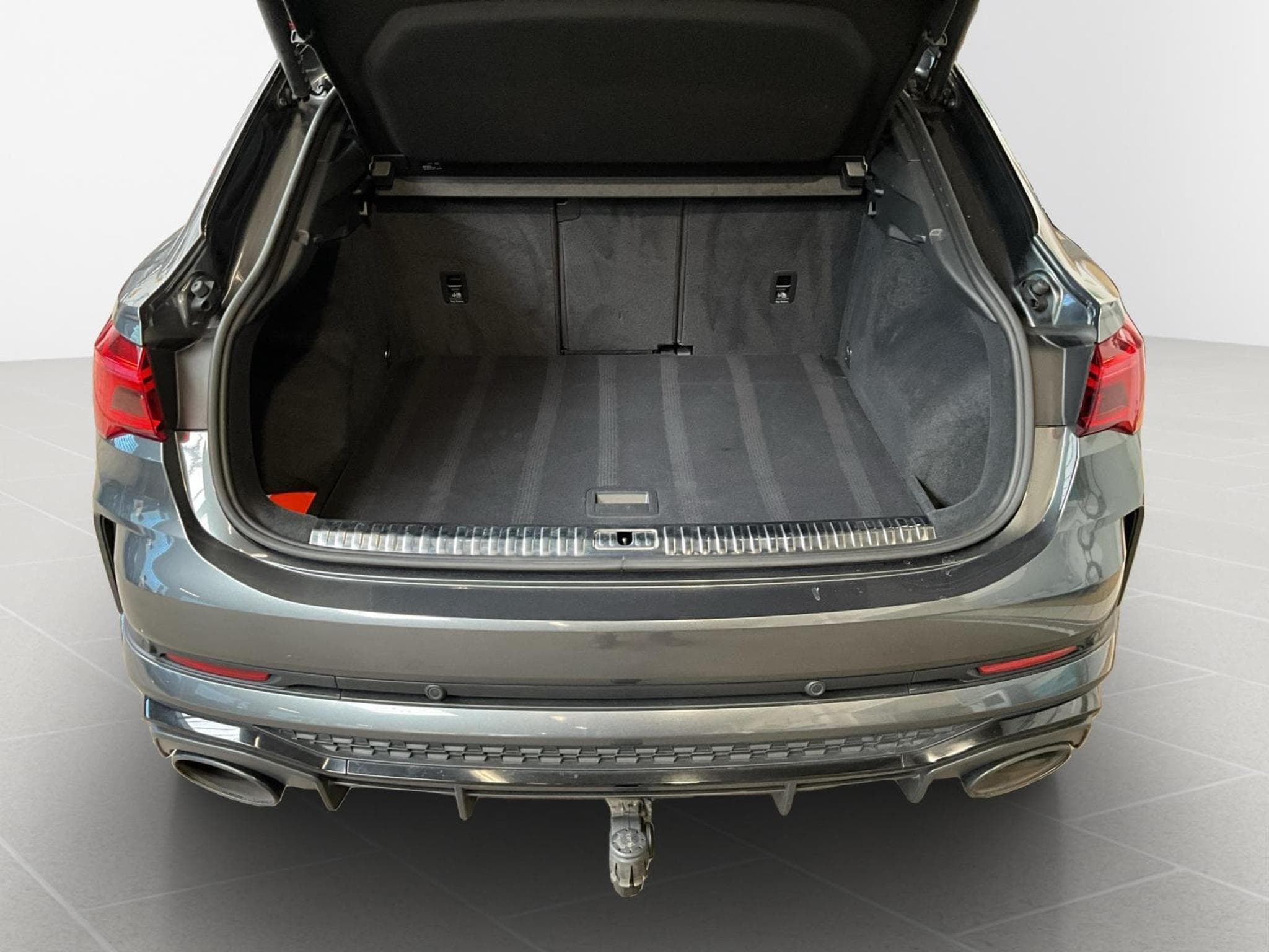 Audi RSQ3 SB+Quattro+S-tronic+Sonos+LED+Pano (2022) - Photo 17