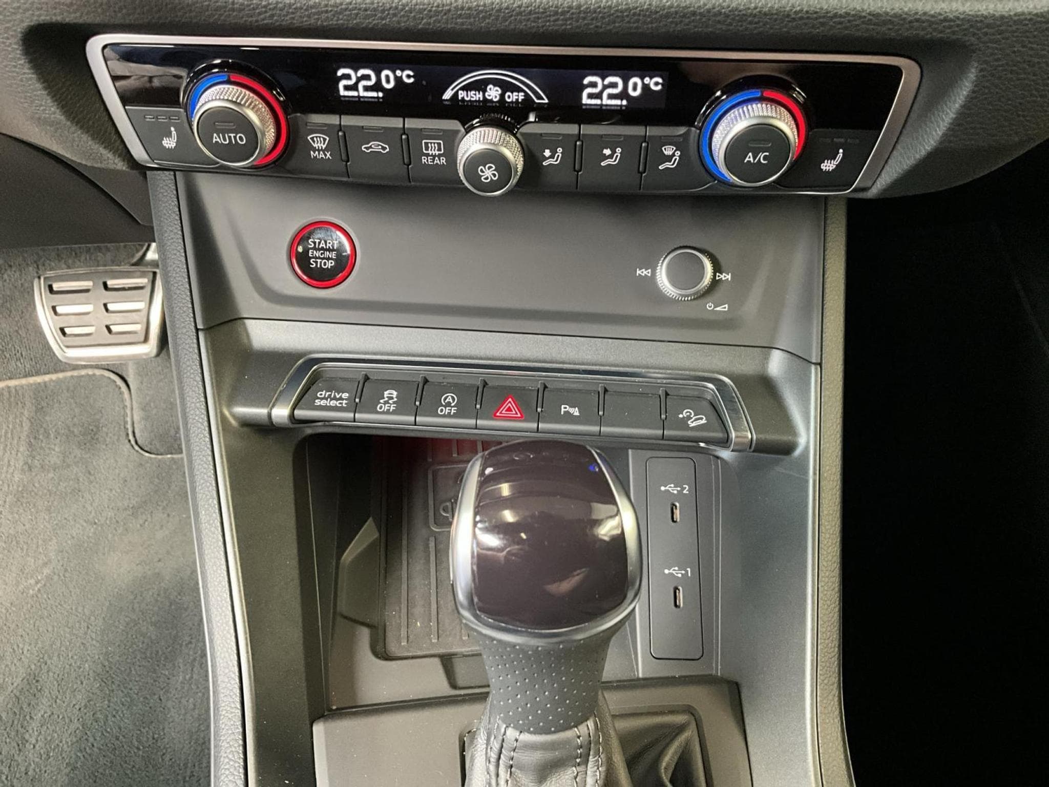 Audi RSQ3 SB+Quattro+S-tronic+Sonos+LED+Pano (2022) - Photo 22