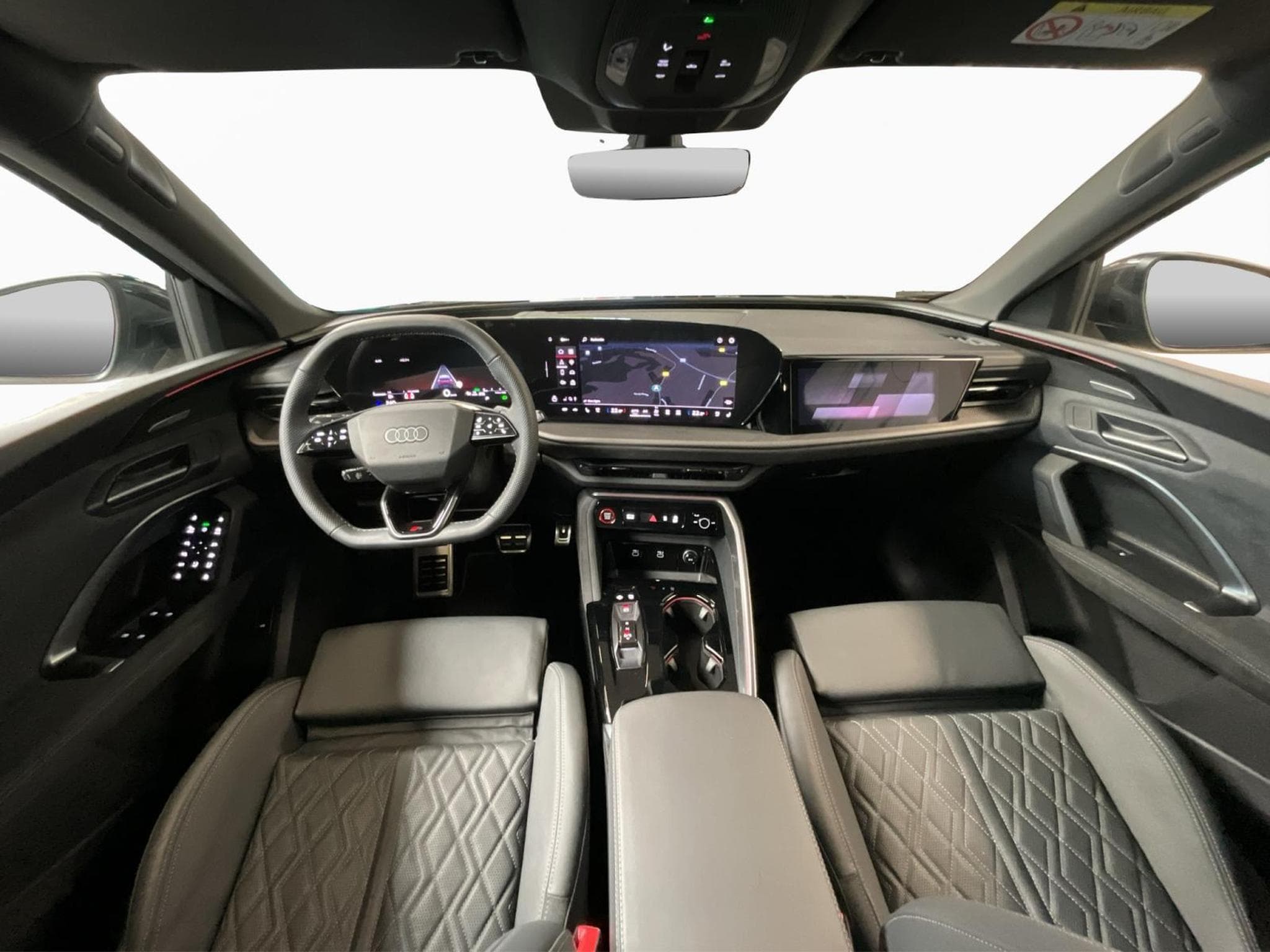 Audi SQ5 SB+Quattro+S-Tronic+Pano+Luft.+AHK (2025) - Photo 2