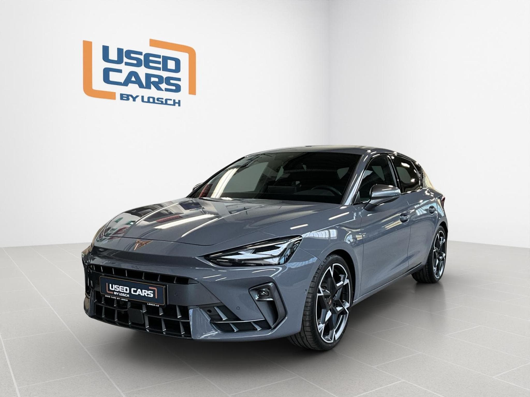 Cupra Leon VZ+DSG+Dinamica+Pure-Perf.+Int.-Drive (2025) - Photo 1