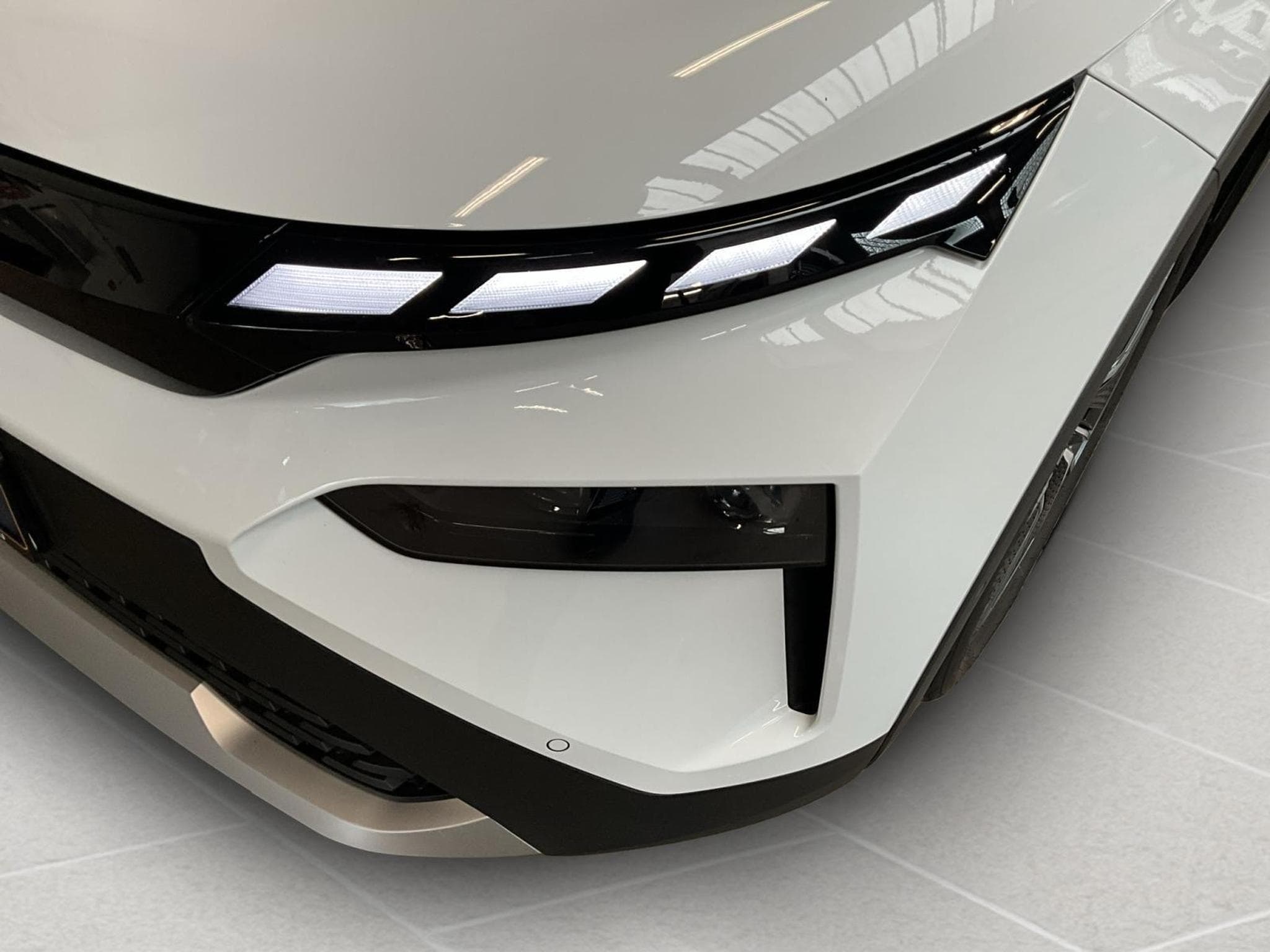 Skoda Elroq 77kWh+85iV+P.Lodge+eBravo+AHK (2025) - Foto 9