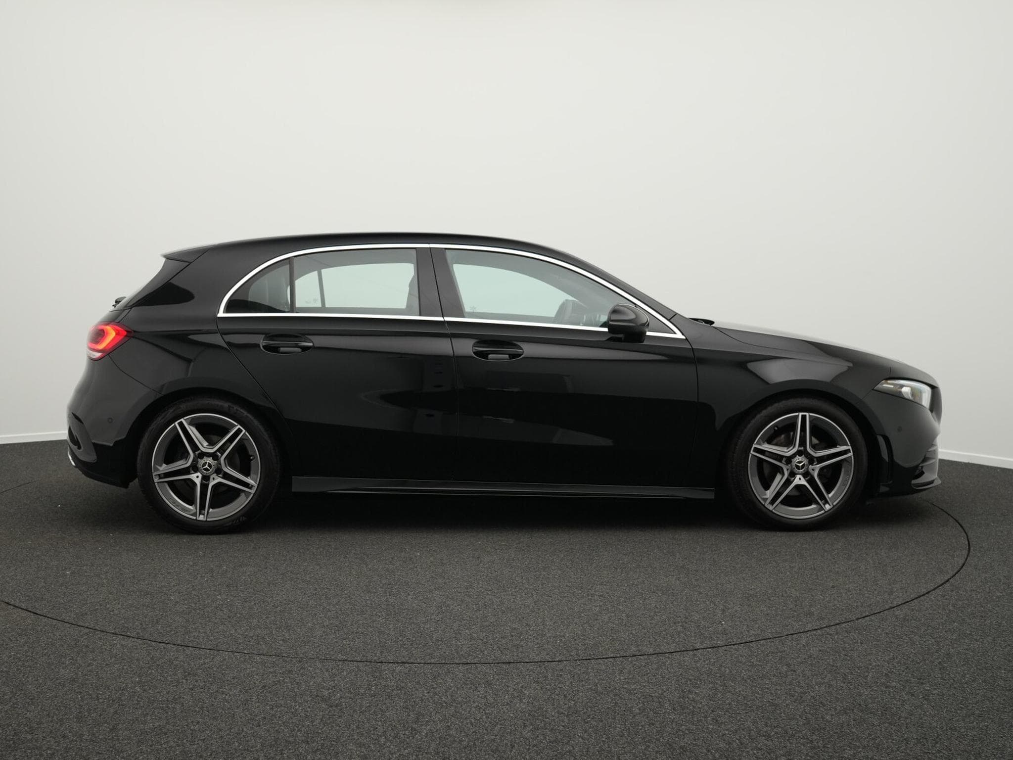 Mercedes A 160 Kompaktlimousine (2022) - Foto 5