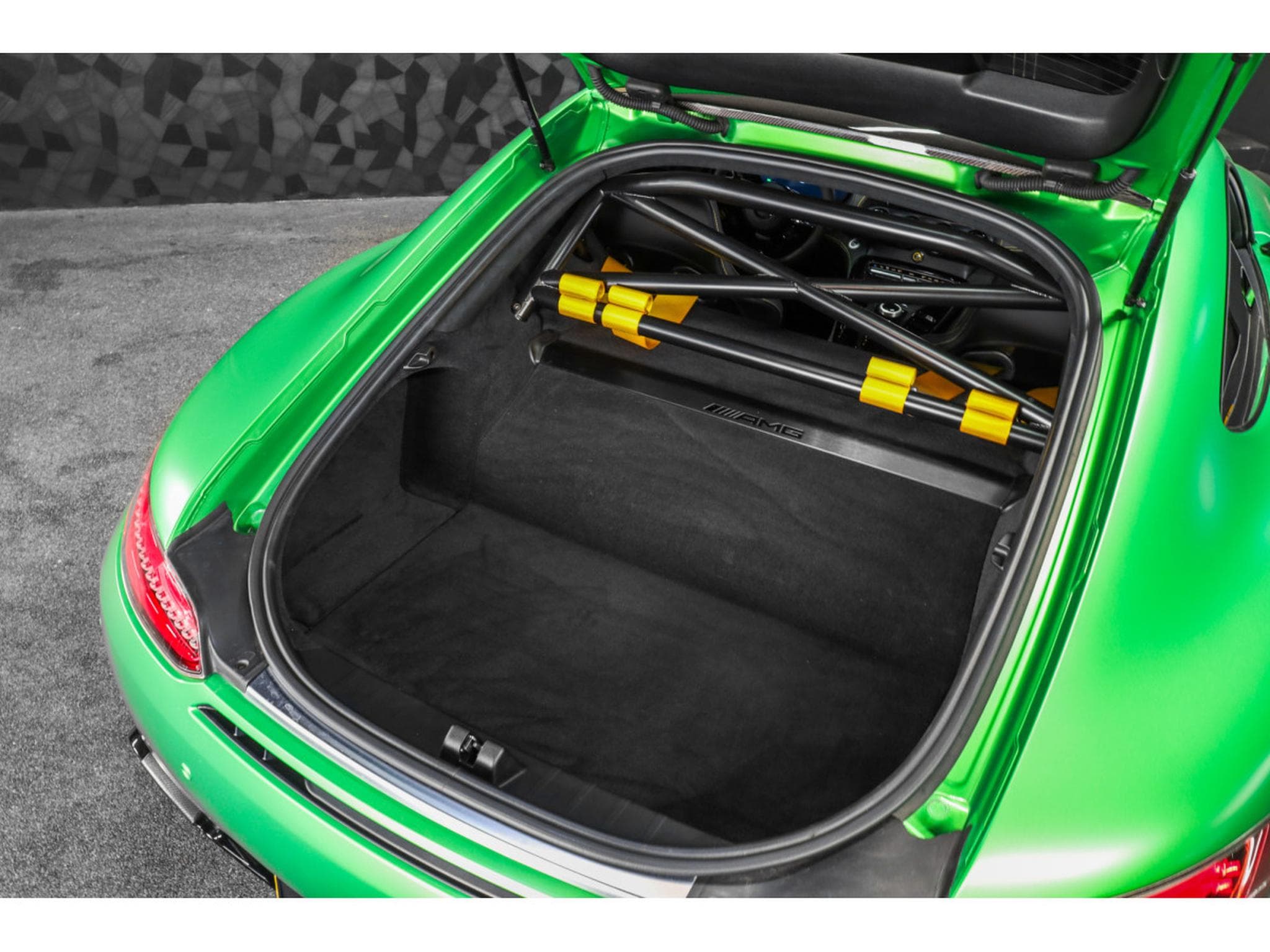 Mercedes AMG GT R Coupé V8 Bi-Turbo - Pack Track /GREEN HELL MAGNO (2019) - Foto 27