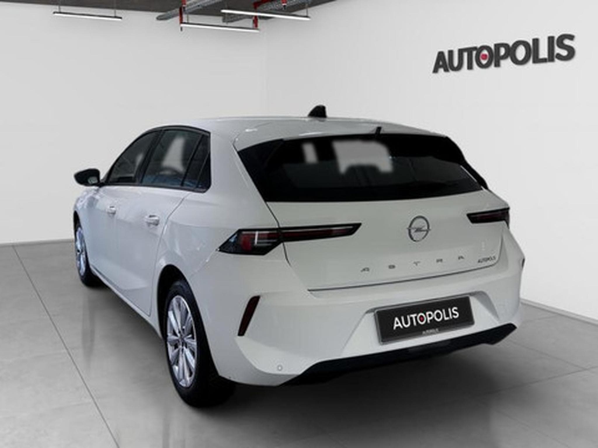 Opel Astra 1.2 Turbo 81kW S/S Edition (2023) - Foto 18