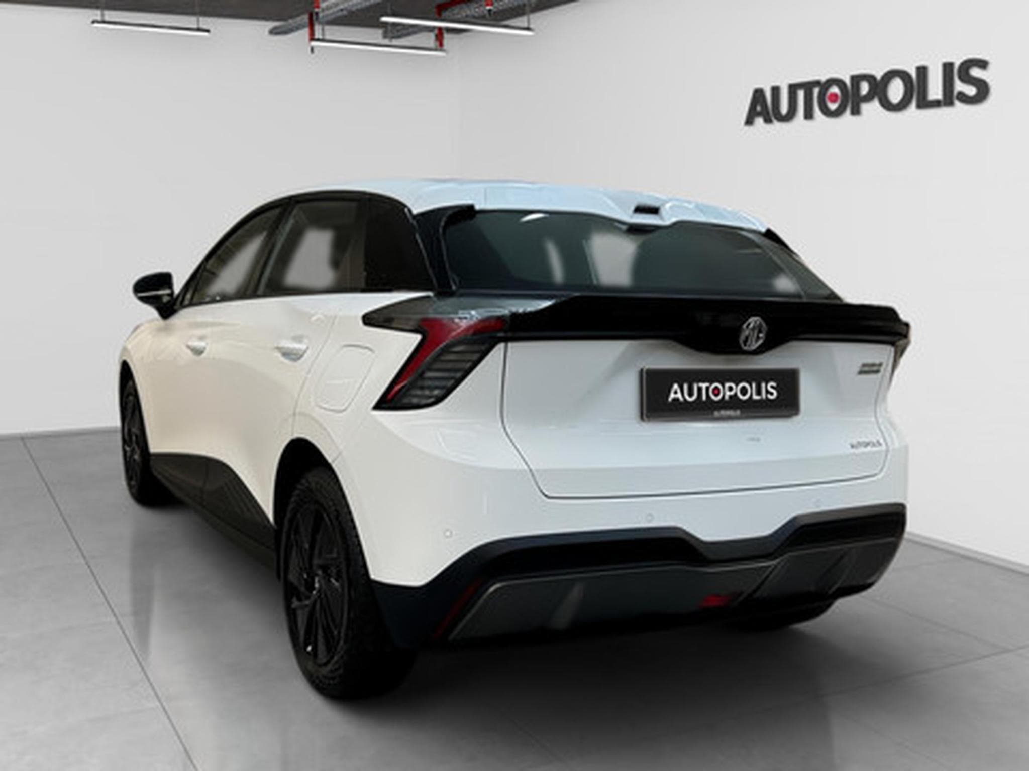 MG MG4 STANDARD (2023) - Foto 13