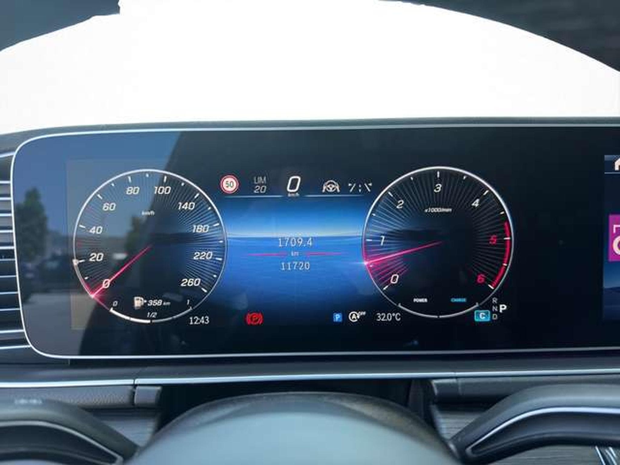 Mercedes GLE 450 d AMG Line/Designo/Pano/Night/Head-up (2025) - Photo 12