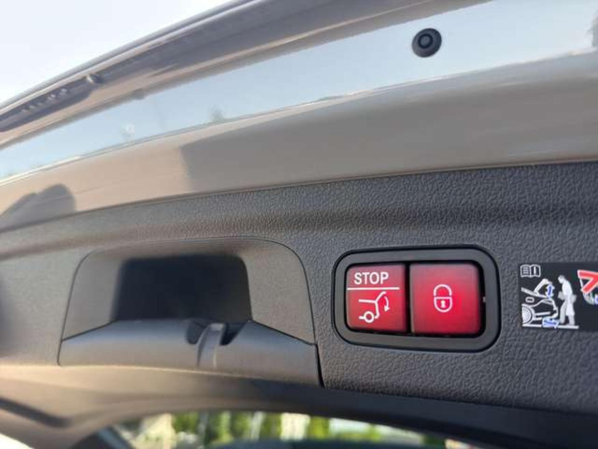 Mercedes GLE 450 d AMG Line/Designo/Pano/Night/Head-up (2025) - Photo 33