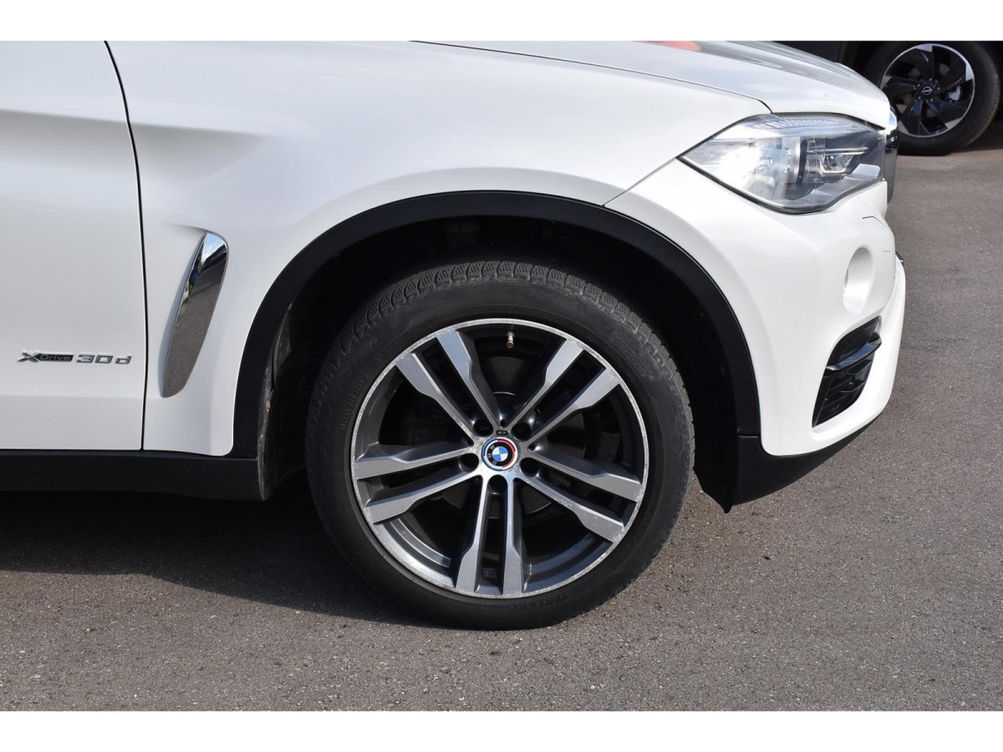 BMW X6 3.0 dAS xDrive30 CUIR MEMO TO HUD HARMAN CAM360 (2015) - Photo 5