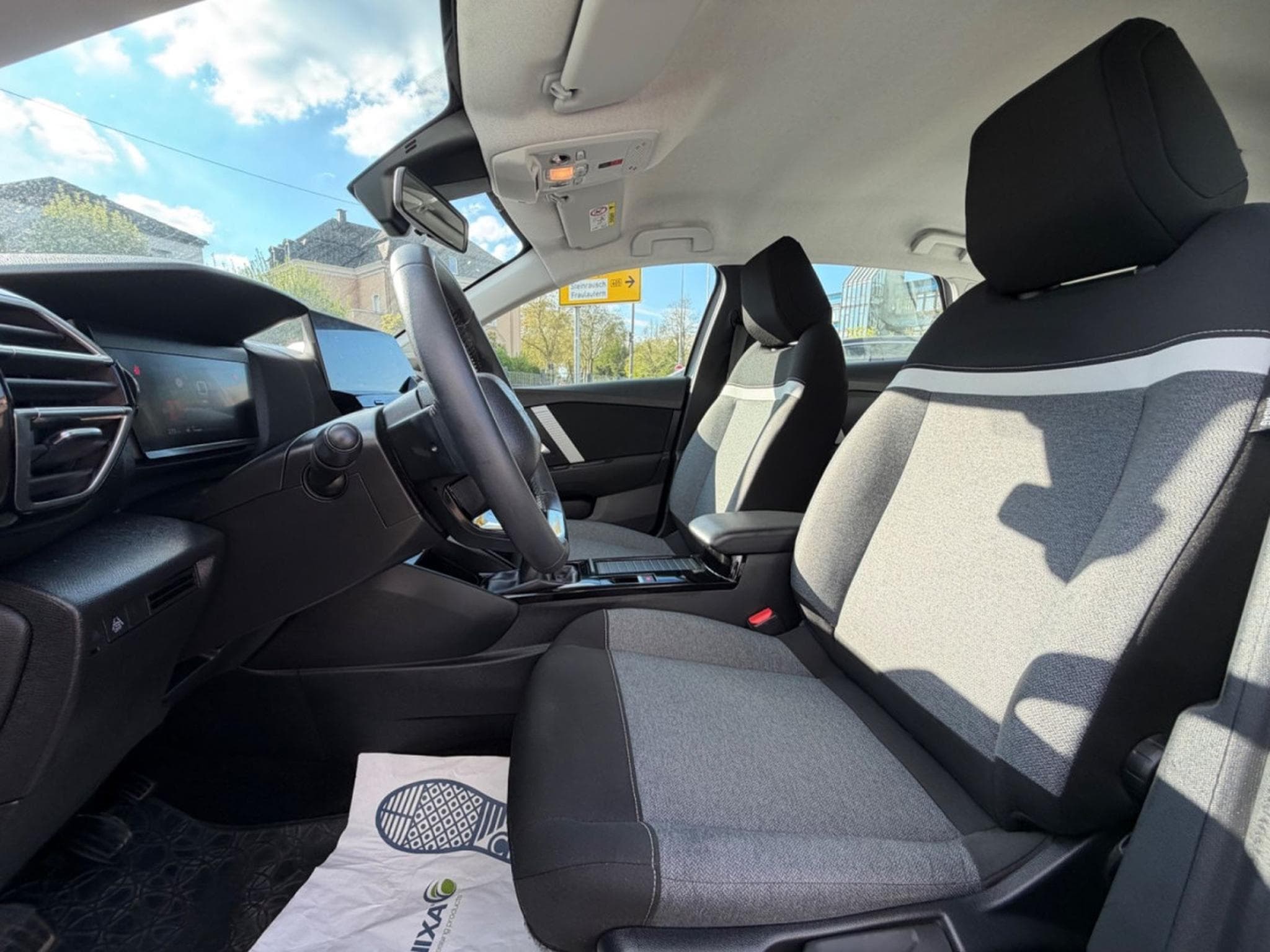Citroën C4 Lim. Feel (2022) - Photo 10