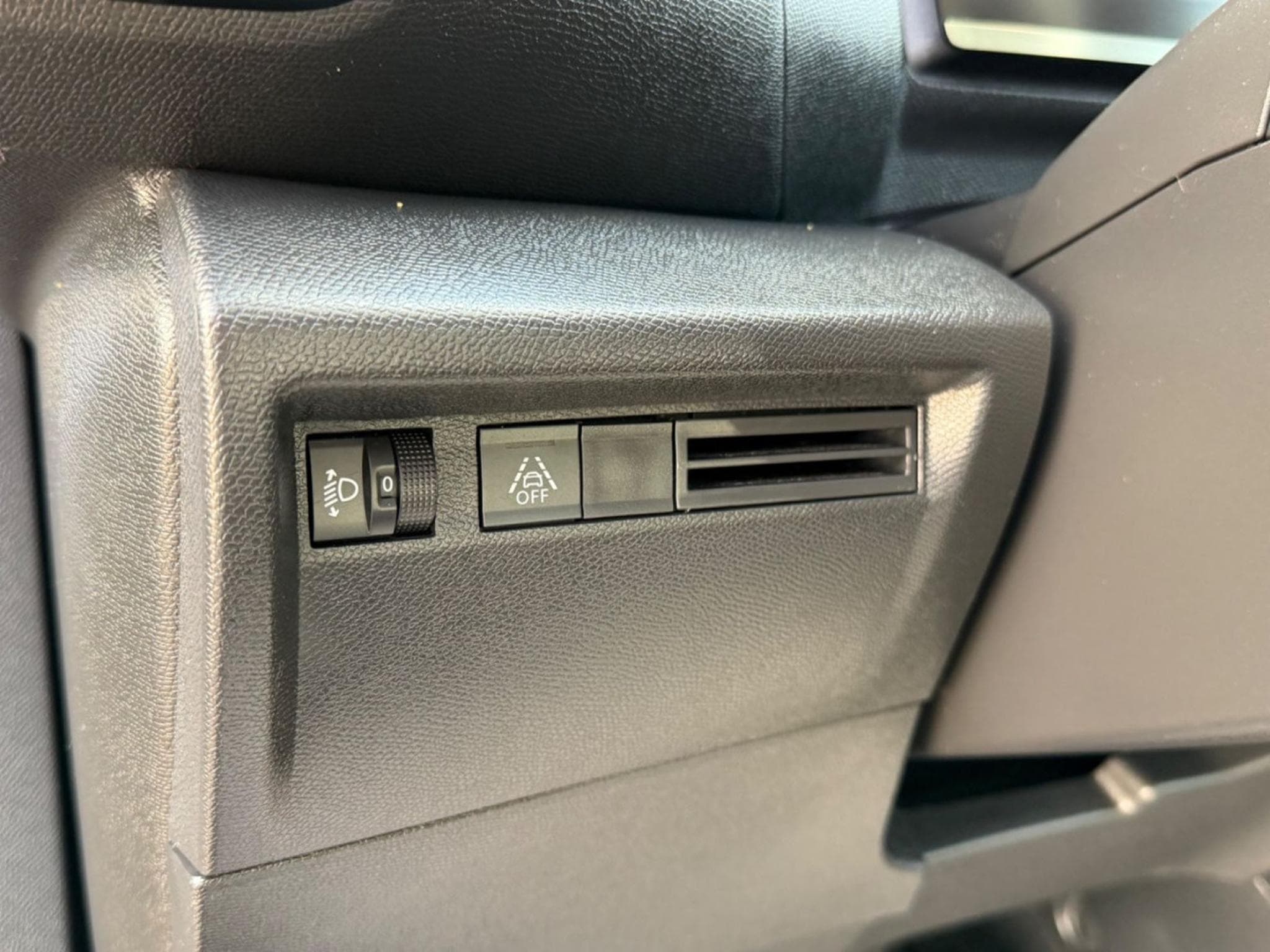 Citroën C4 Lim. Feel (2022) - Photo 12