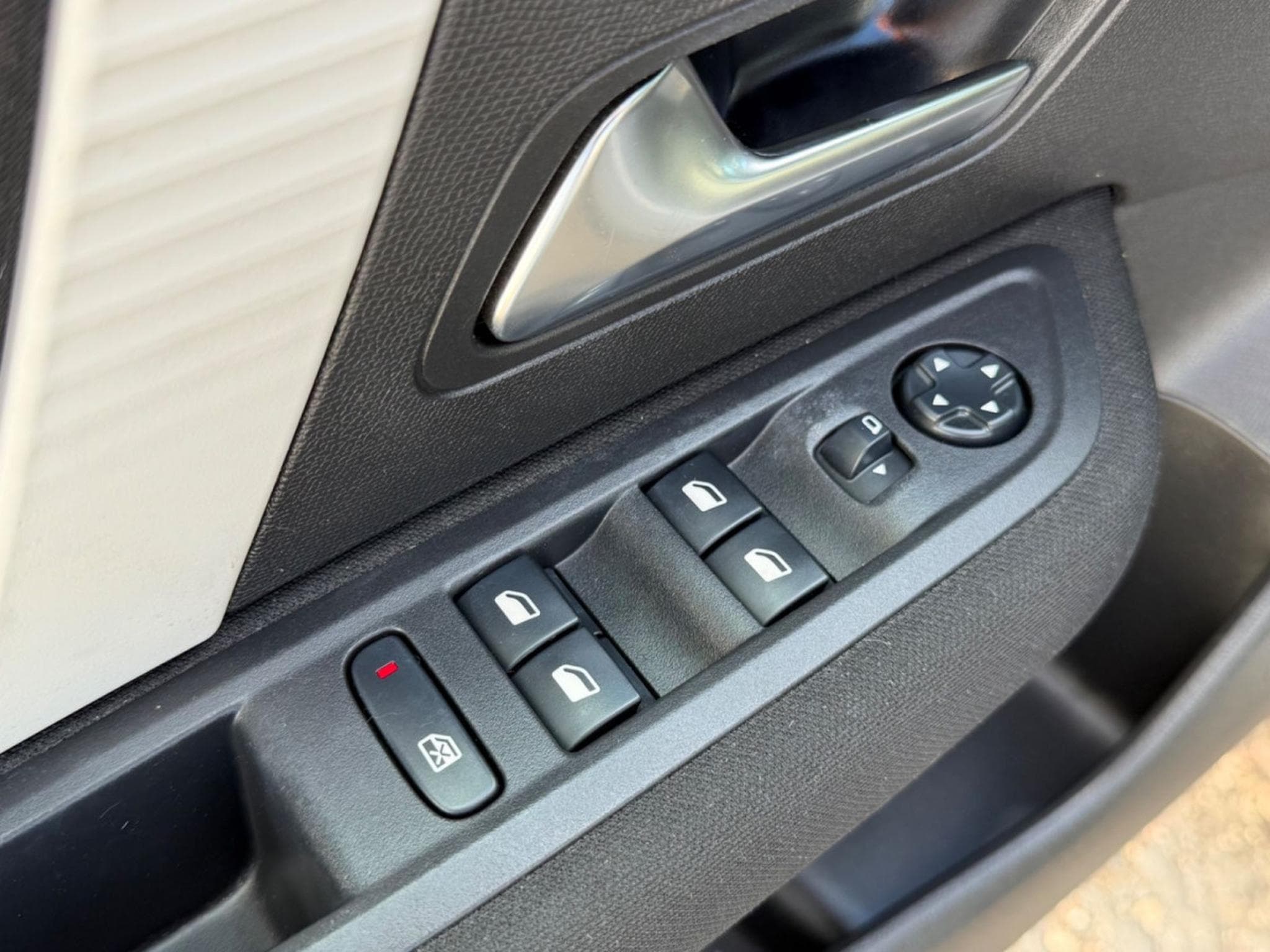 Citroën C4 Lim. Feel (2022) - Photo 13