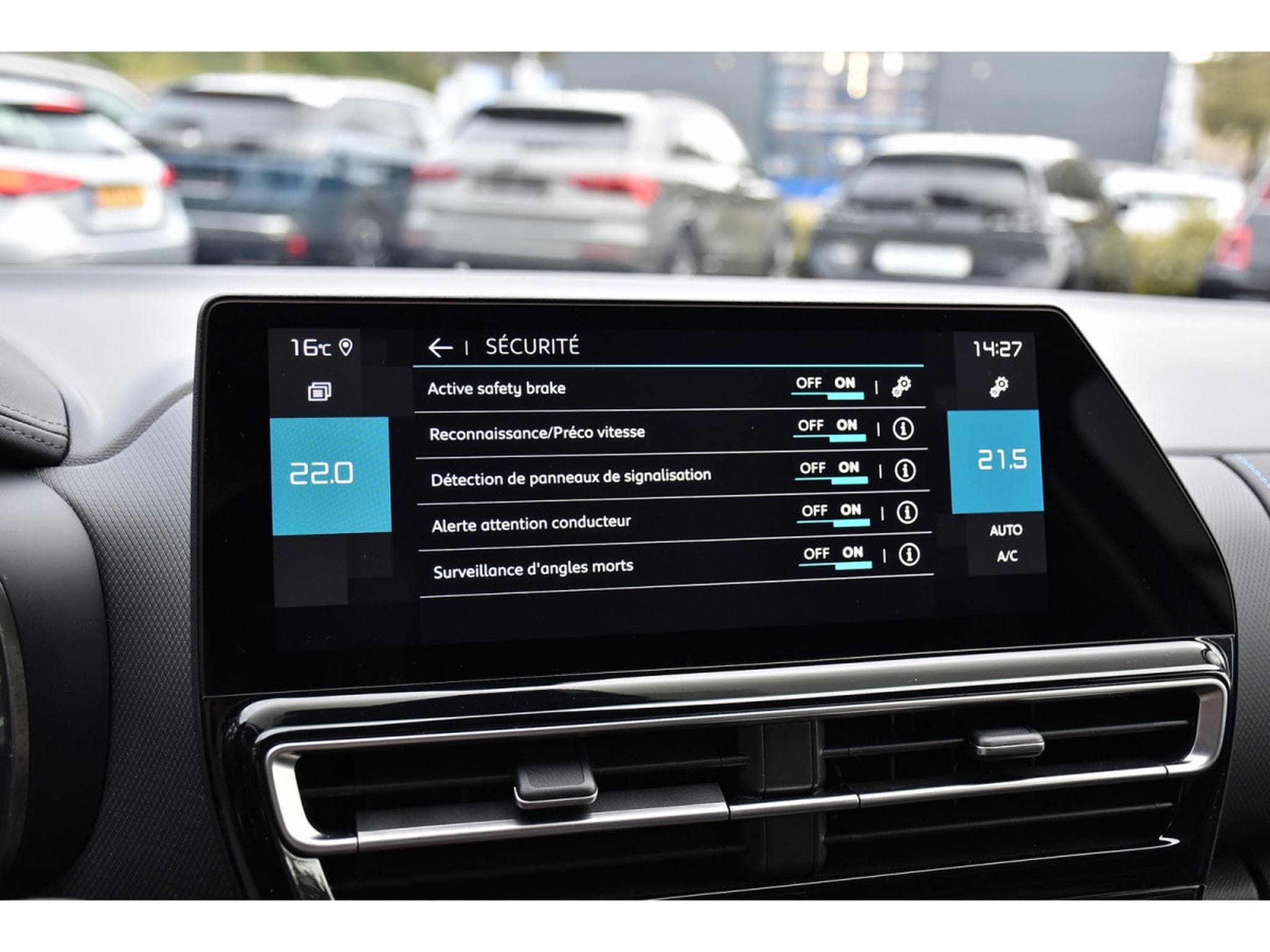 Citroën C5 Aircross 1.2 PureTech 130 Shine CUIR ACC SIDE GPS CAM 1° MAIN (2024) - Foto 14