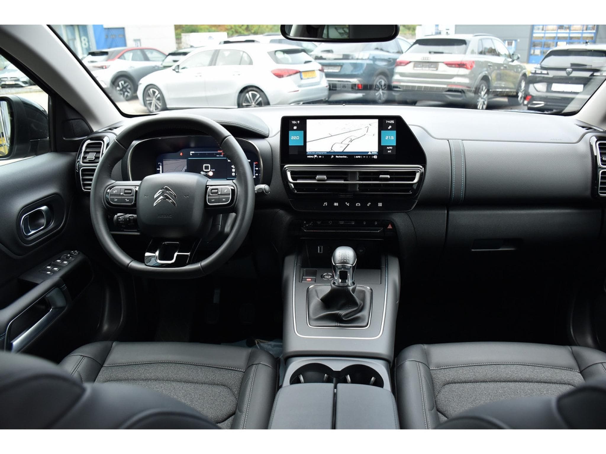 Citroën C5 Aircross 1.2 PureTech 130 Shine CUIR ACC SIDE GPS CAM 1° MAIN (2024) - Foto 9