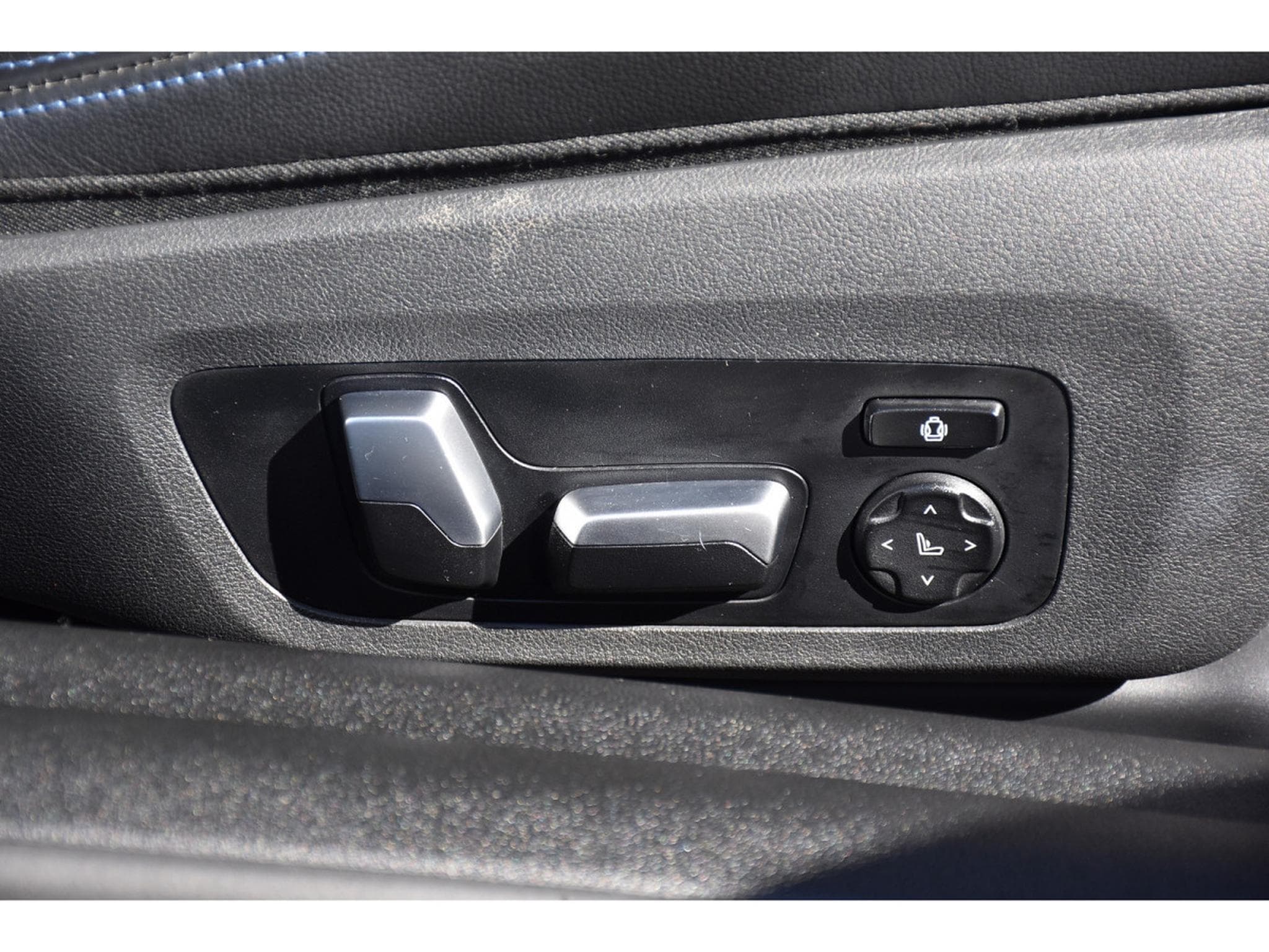 BMW M440 i xDrive Coupe CUIR MEMO HUD H/K CAM360 LASER ATT RMQ 1°MAIN (2021) - Foto 19