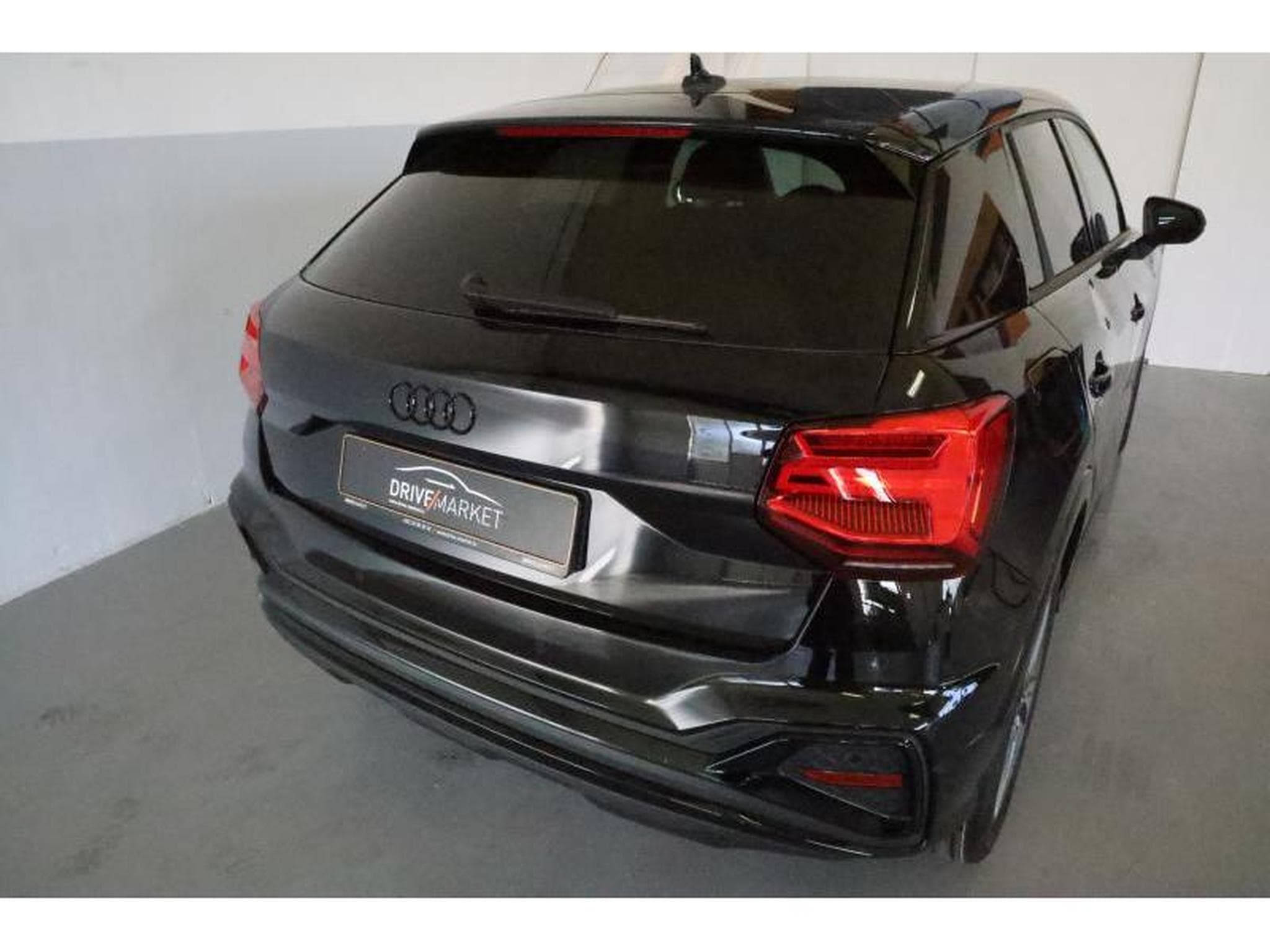 Audi Q2 S-Line (2026) - Photo 18