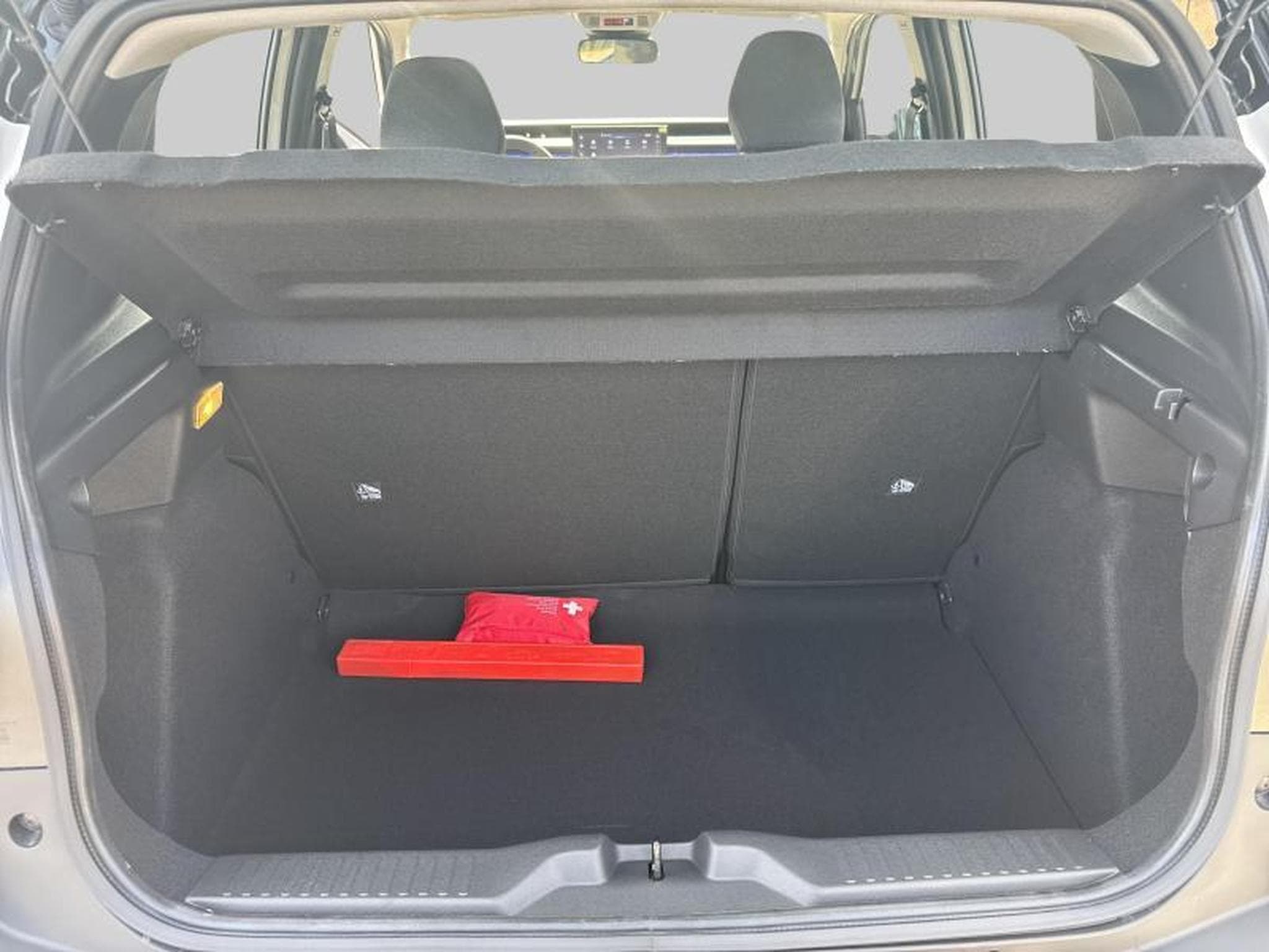 Citroen C3 PLUS Hybrid 100 e-DSC6 (2025) - Photo 20