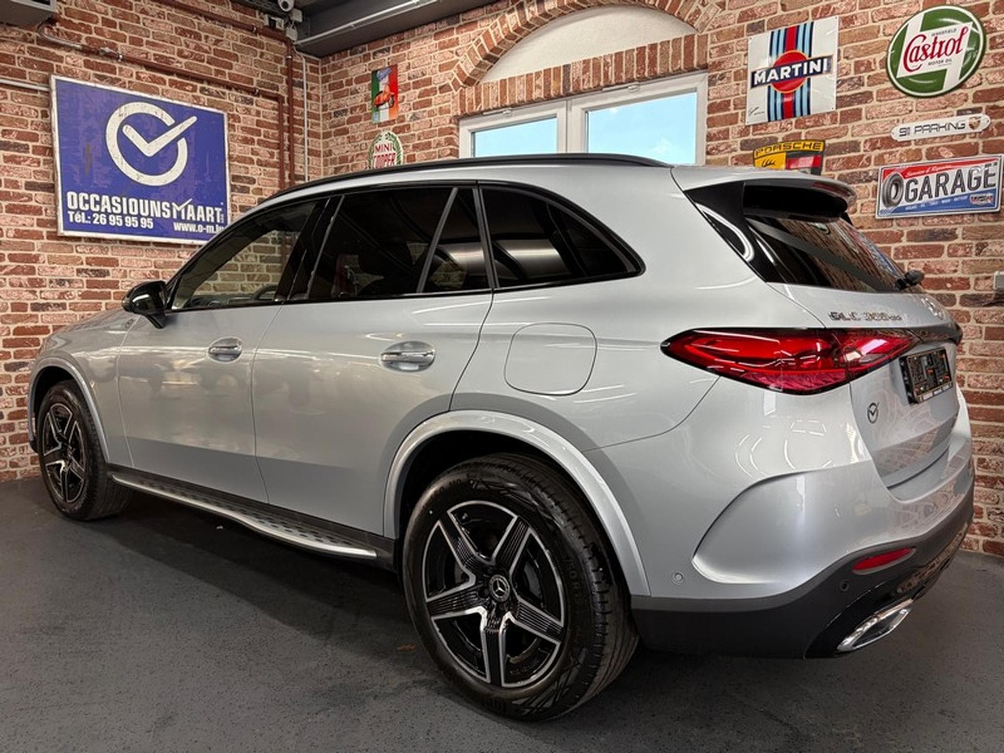 Mercedes GLC 300 GLC 300de 2.0 Hyb-Ess 333cv Auto AMG-LINE (2025) - Photo 2