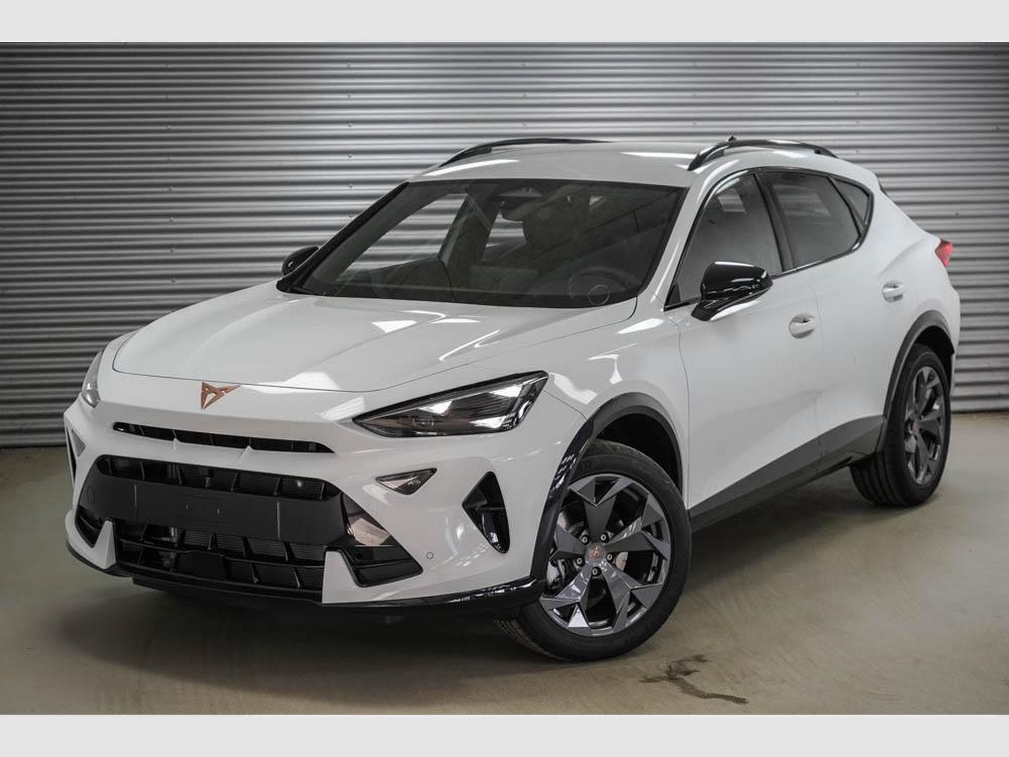 Cupra Formentor 1,5 eTSI DSG (2026) - Photo 1