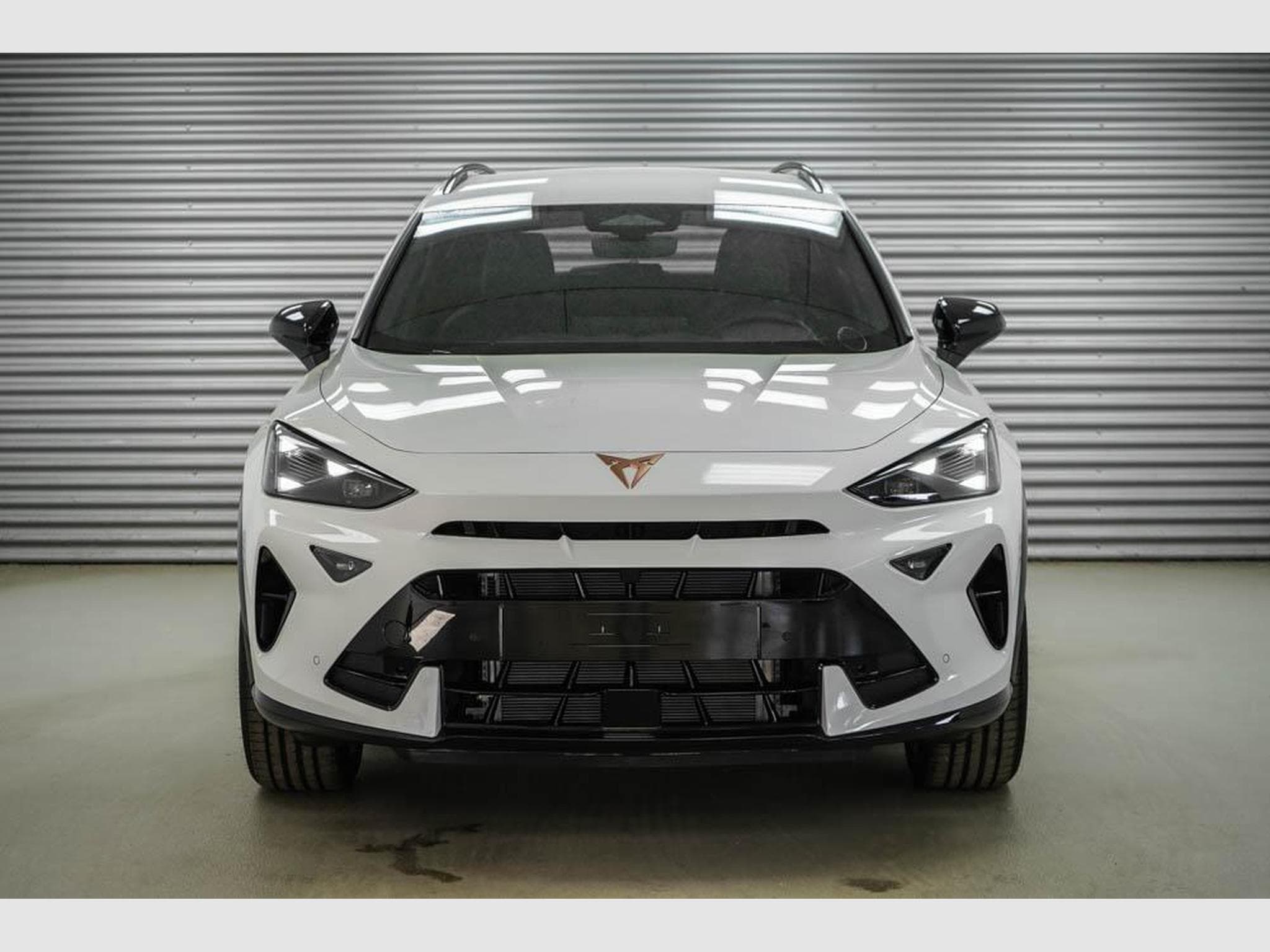 Cupra Formentor 1,5 eTSI DSG (2026) - Photo 2
