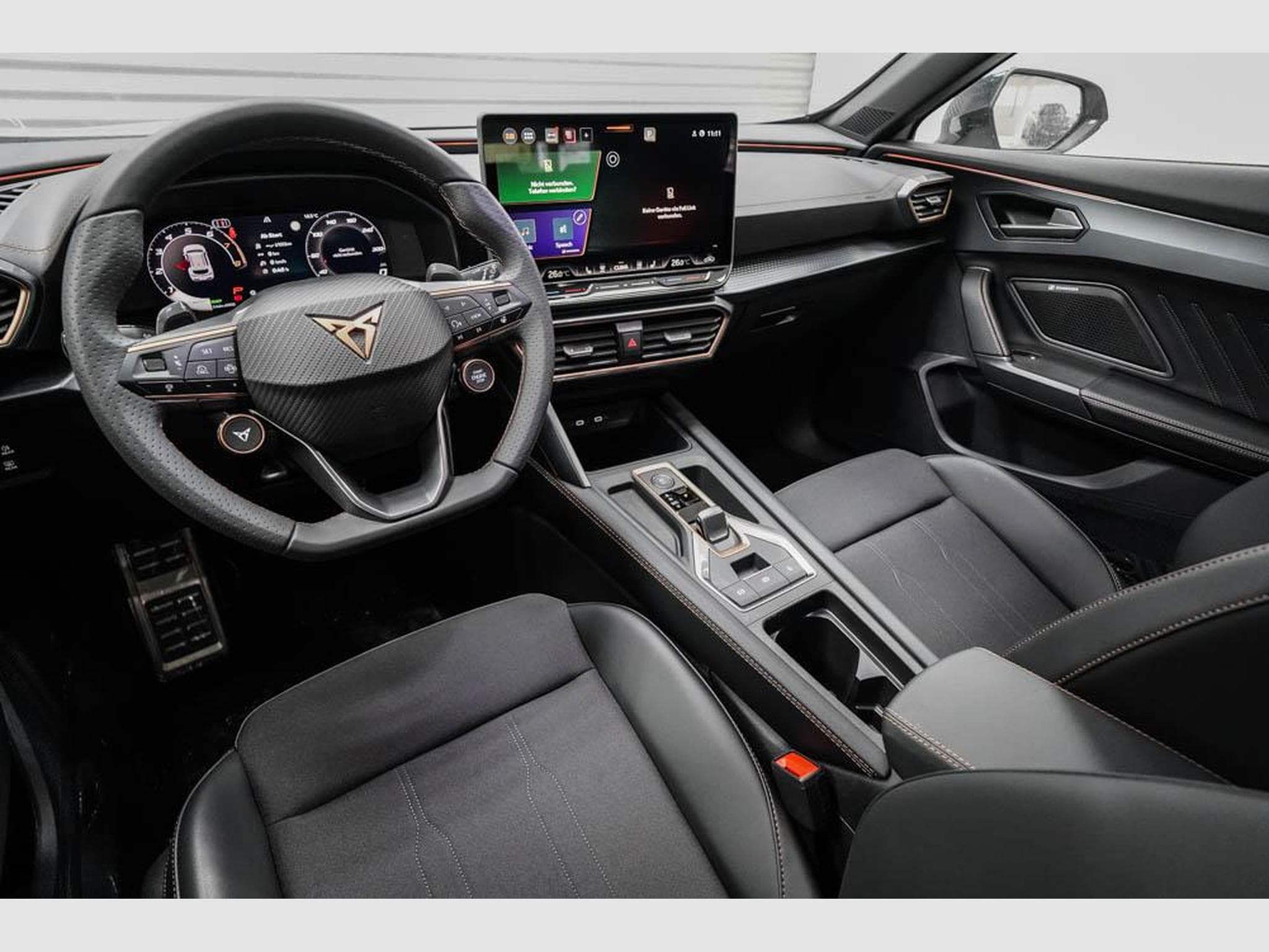 Cupra Formentor 1,5 eTSI DSG (2026) - Photo 7