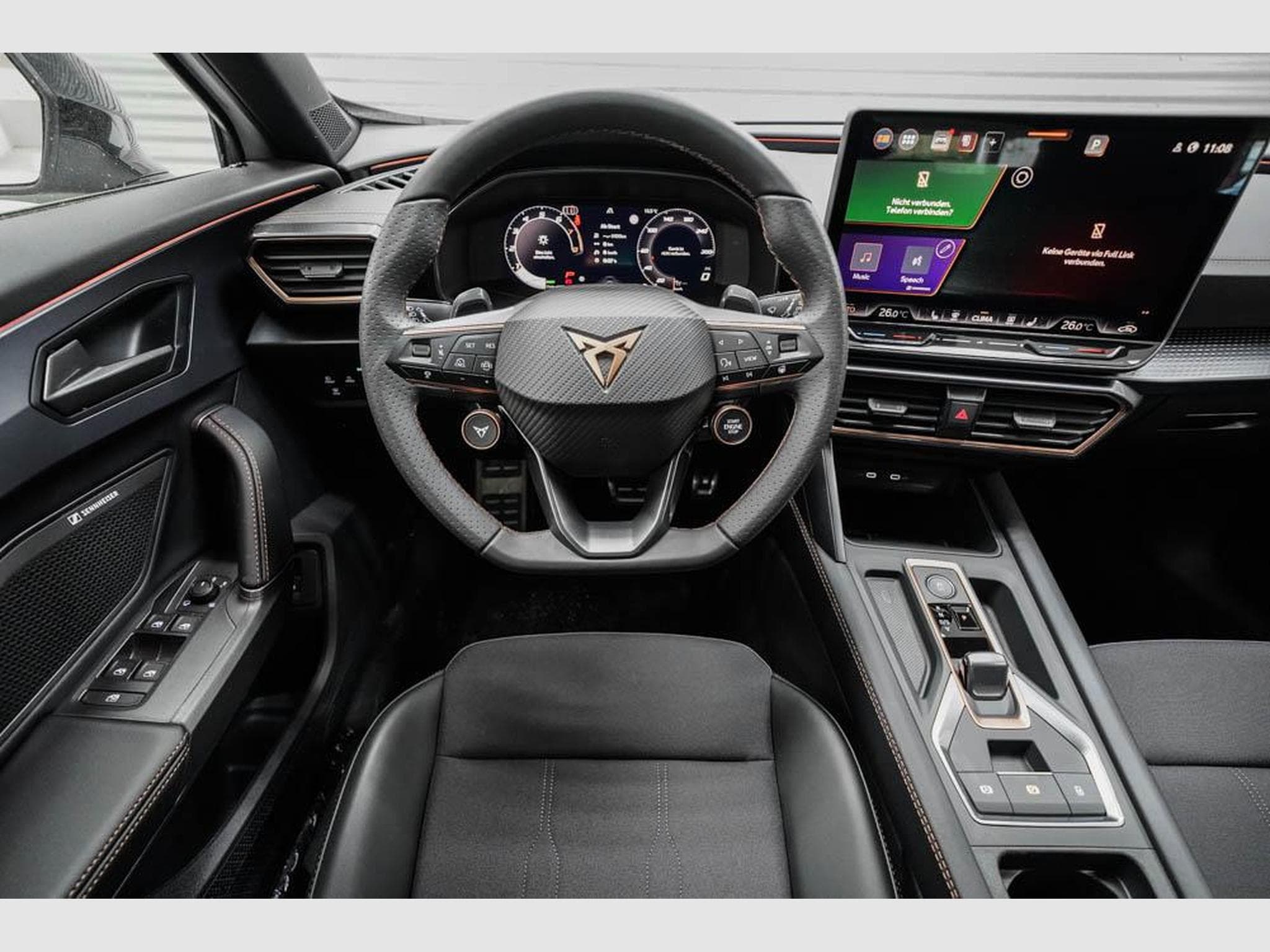 Cupra Formentor 1,5 eTSI DSG (2026) - Photo 8