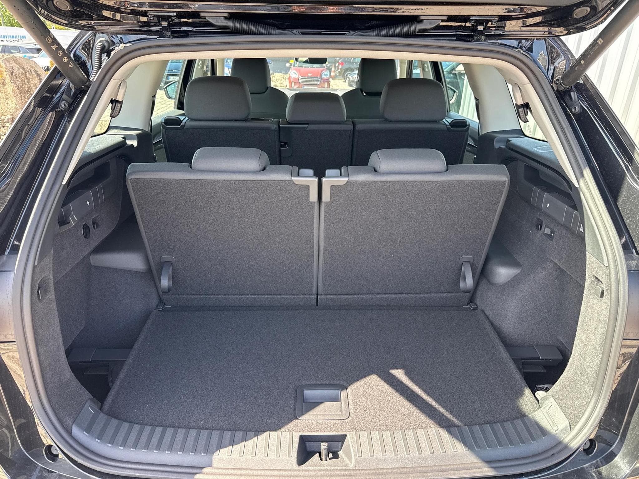 Skoda Kodiaq Selection 1,5 TSI (2026) - Photo 11
