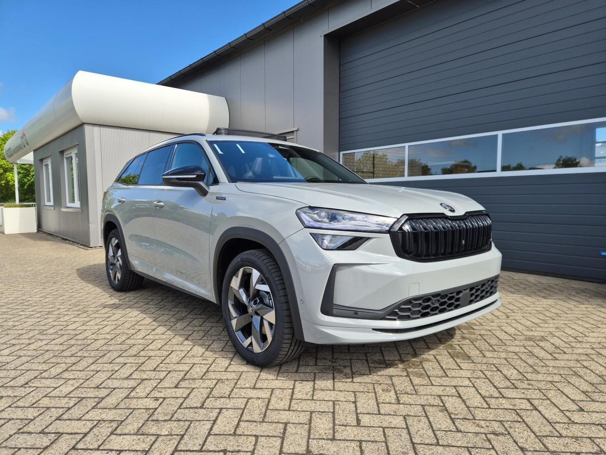 Skoda Kodiaq Sportline 1.5 TSI (2026) - Photo 6