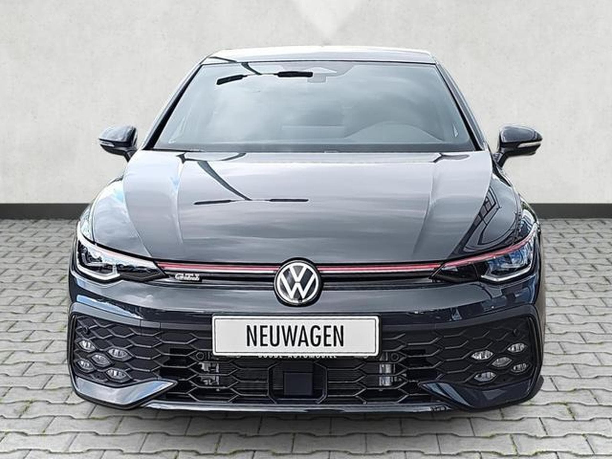 VW Golf 2.0 TSI 195 kW GTI (2026) - Photo 2