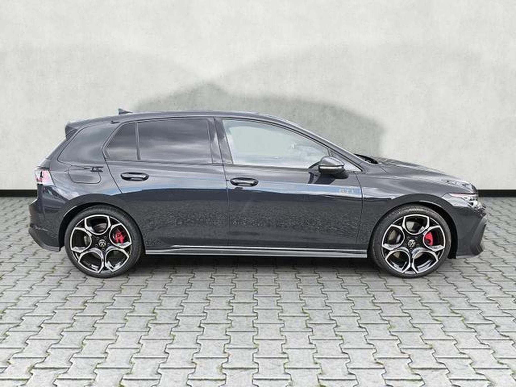 VW Golf 2.0 TSI 195 kW GTI (2026) - Photo 8