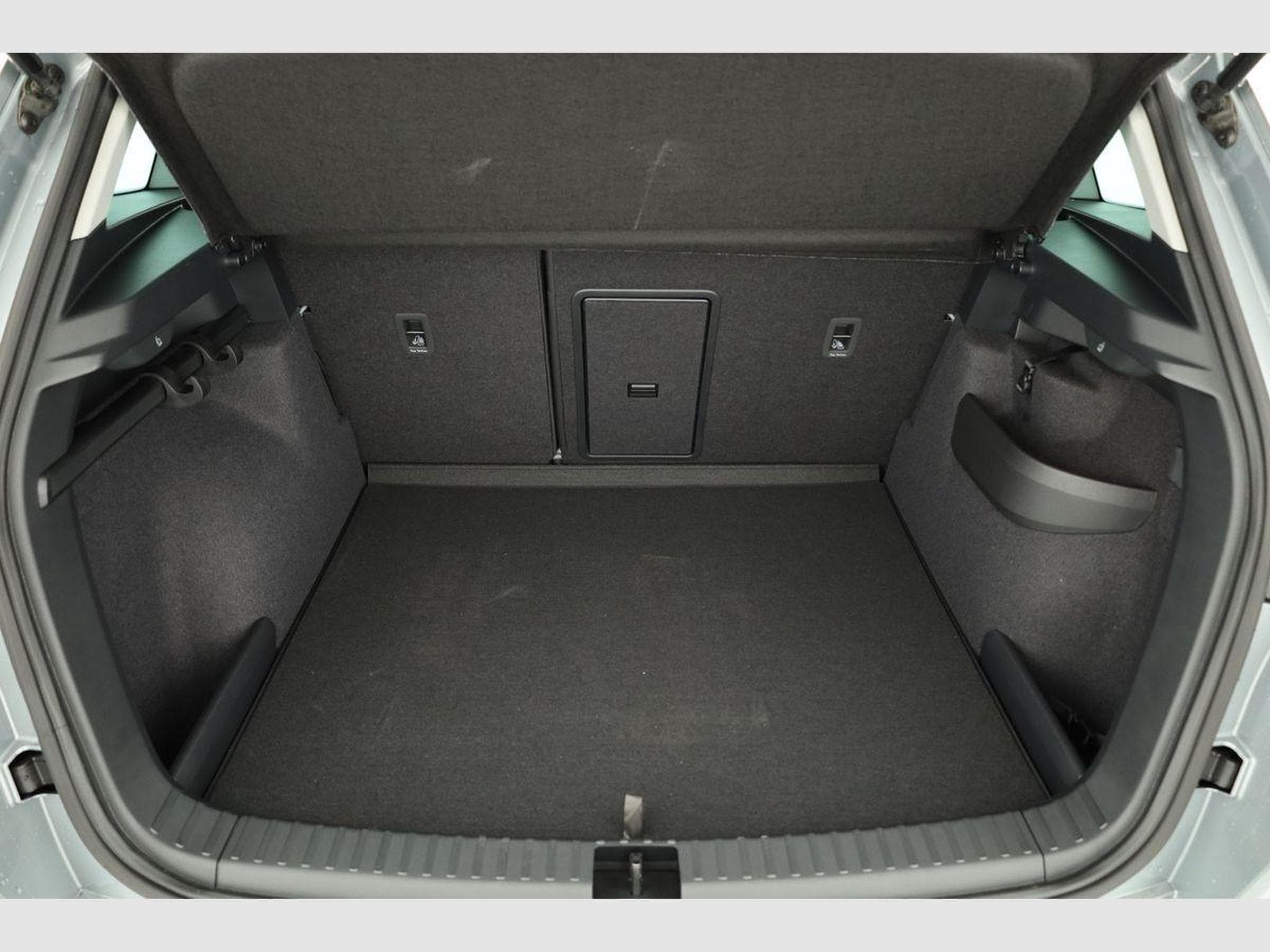 Skoda Karoq Selection 4x4 (2026) - Photo 12