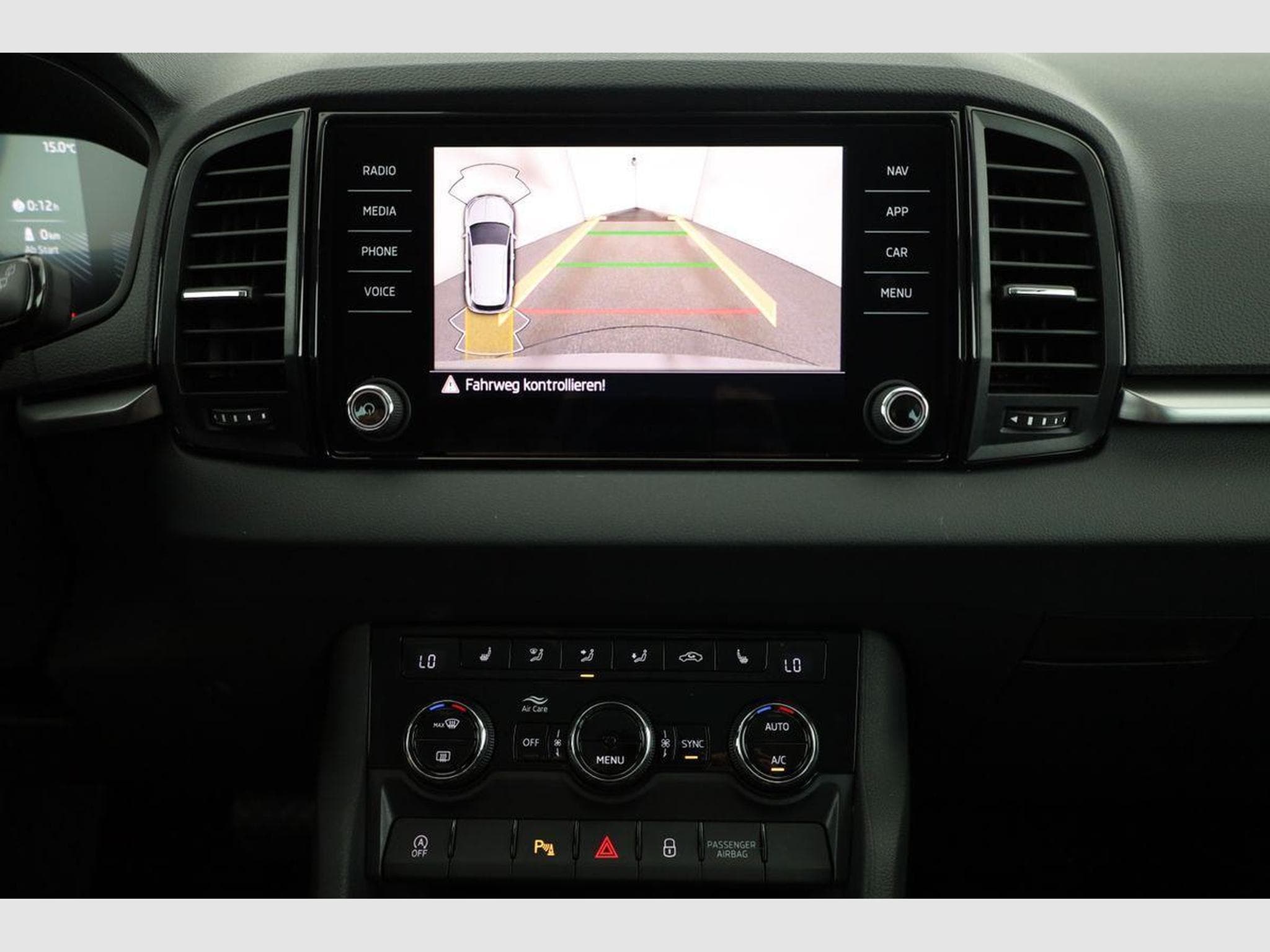 Skoda Karoq Selection 4x4 (2026) - Photo 6