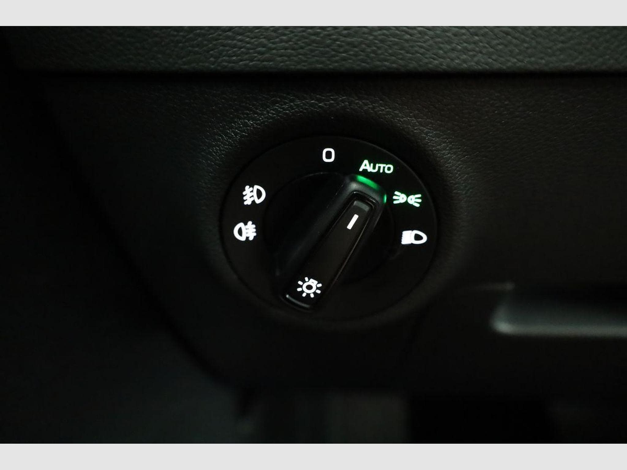 Skoda Karoq Selection 4x4 (2026) - Photo 8