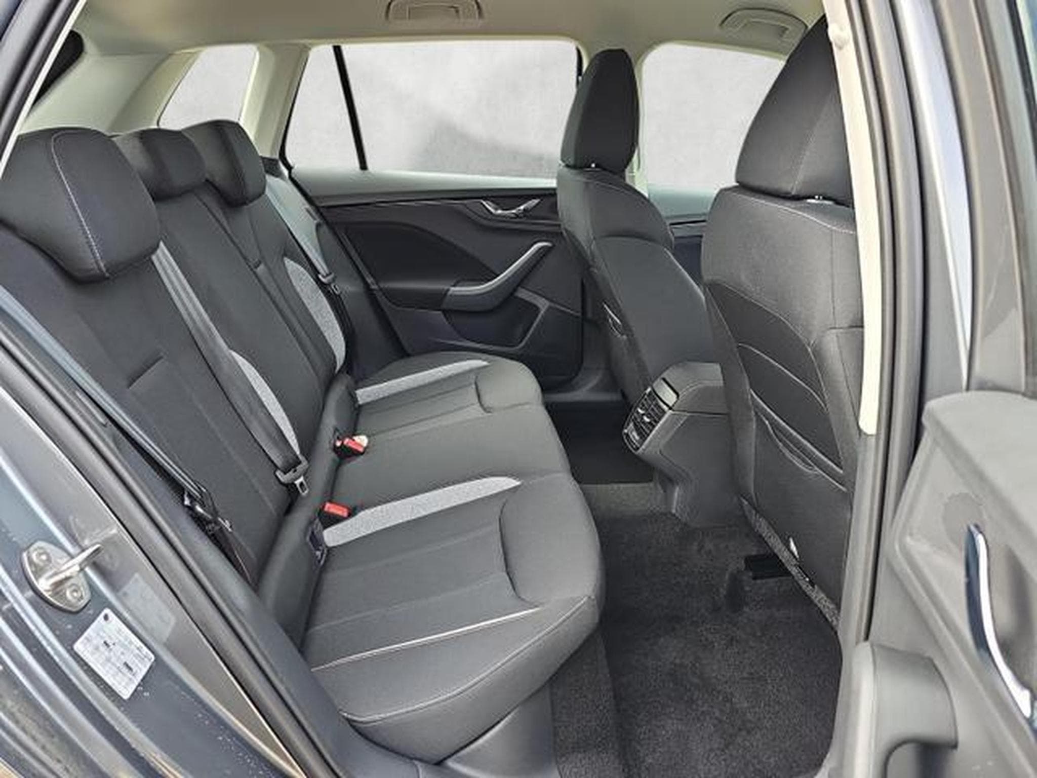 Skoda Kamiq Selection (2026) - Photo 13