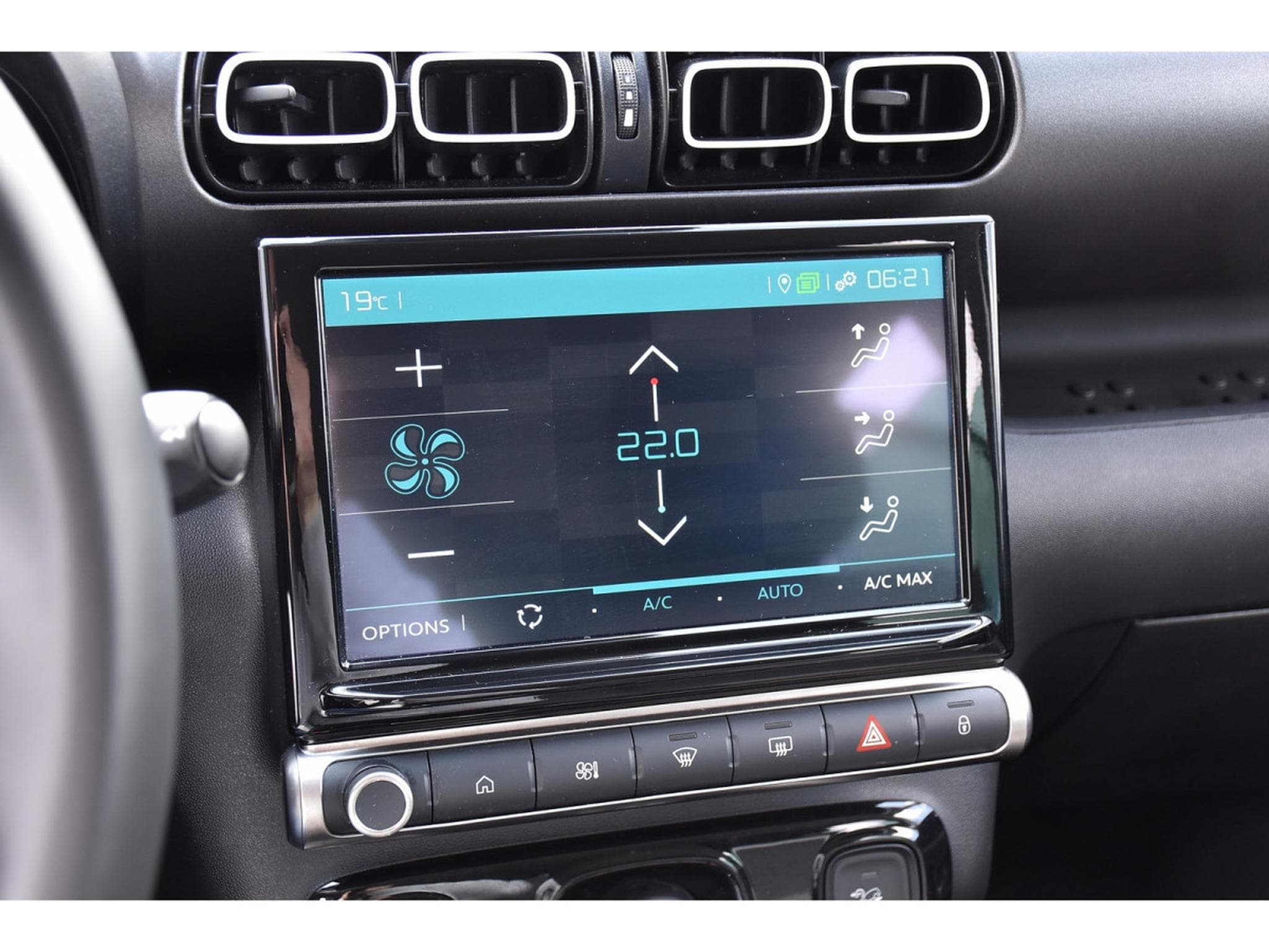 Citroën C3 Aircross 1.2 PureTech 110 MAX REGUL GPS LANE HUD GRIP CAM JA17 1°MAIN (2024) - Foto 15