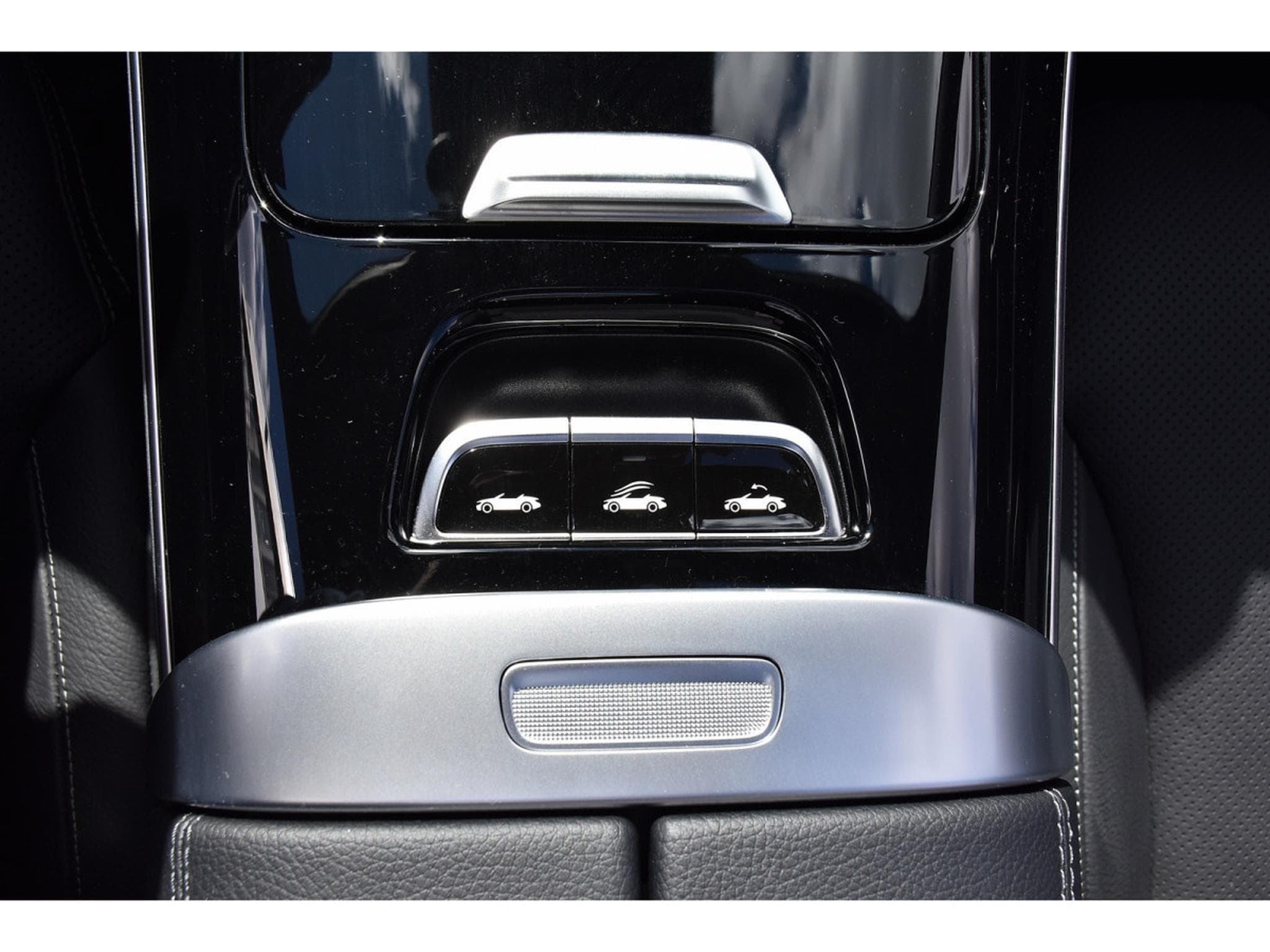 Mercedes CLE 200 AMG Line 9G-Tronic MEMO SG VENT DISTR CAM360 SIDE AIRSCARF (2025) - Foto 20