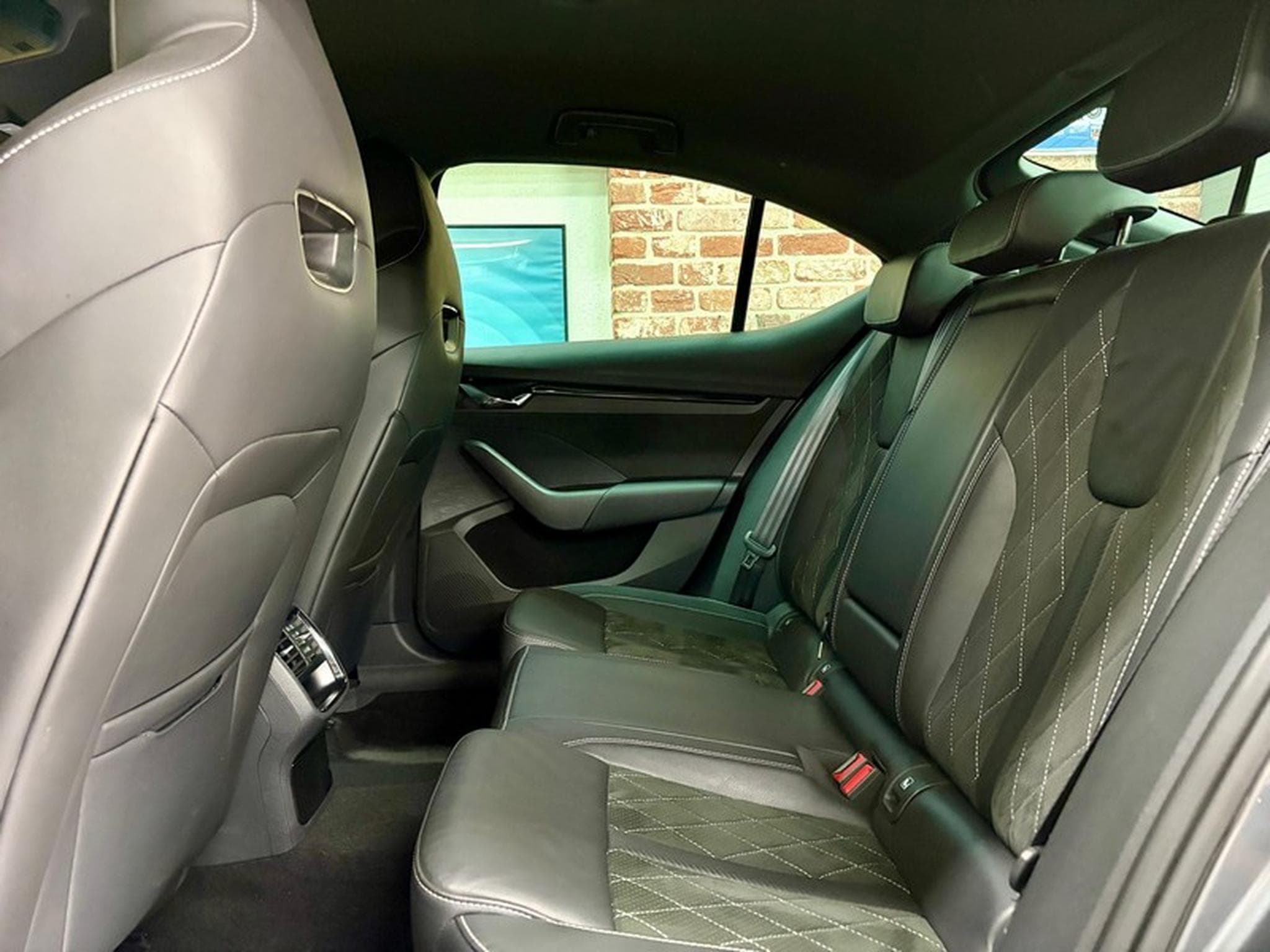 Skoda Octavia Octavia RS 2.0 TDi 200cv Auto (2023) - Photo 6