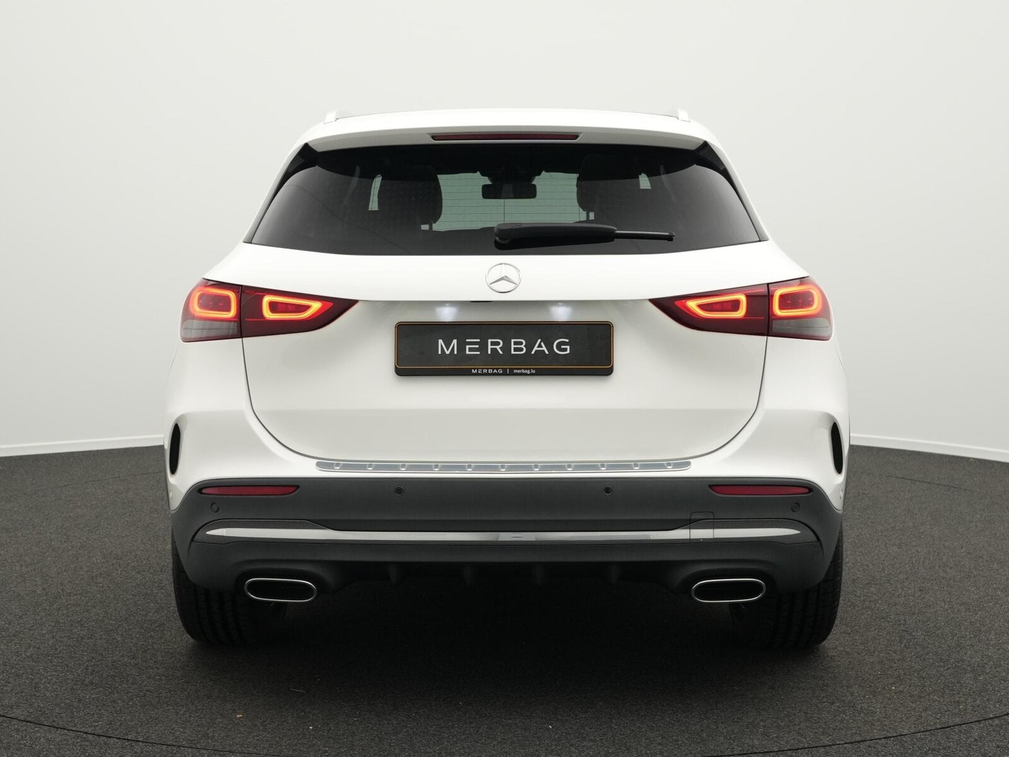 Mercedes GLA 250 AMG-Line Multi+Kamera+Pano+Distr+19" (1970) - Photo 4