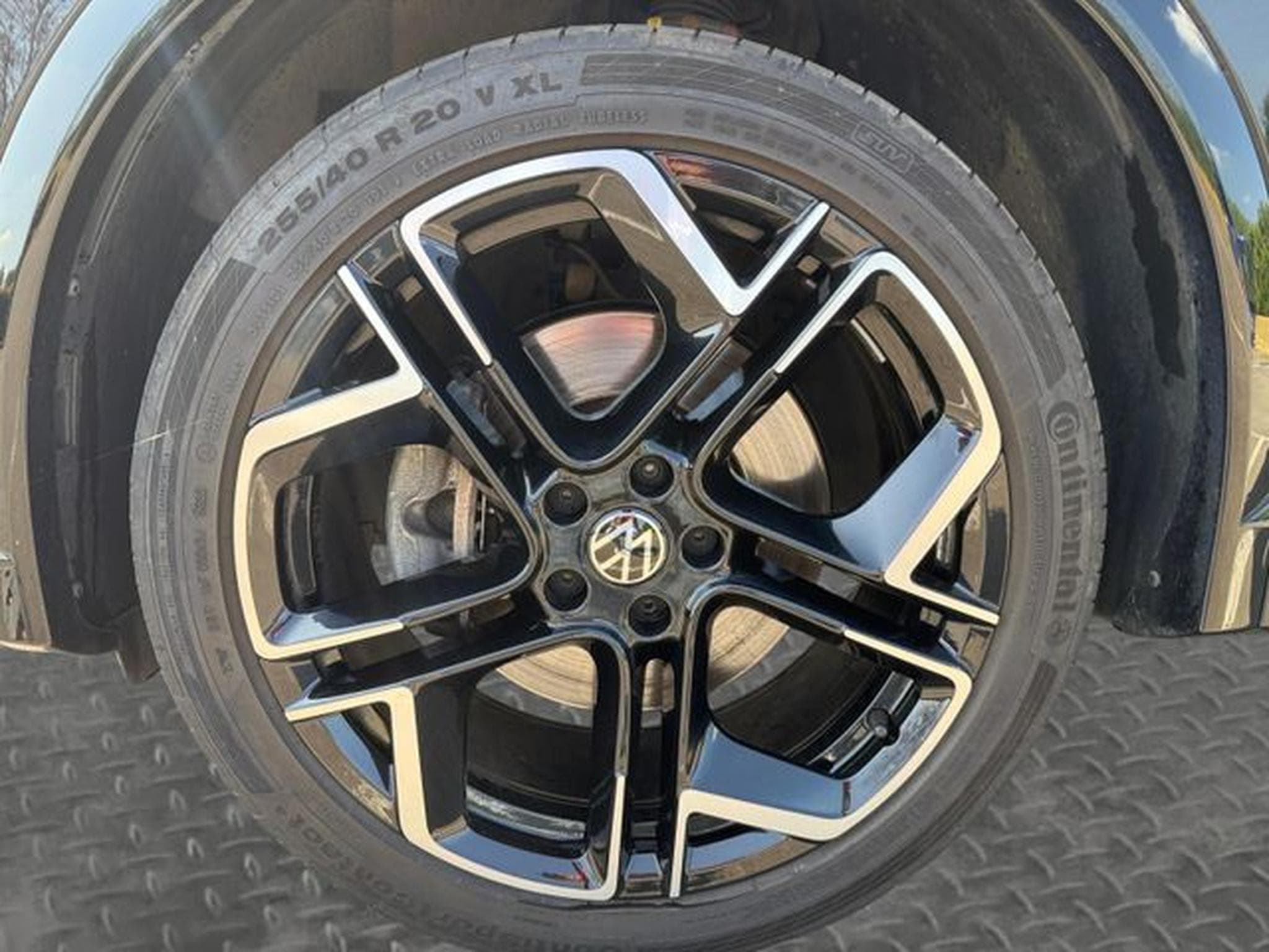 VW Tiguan Tiguan 2.0 TDI R-Line Black Style, AHK, DCC, 2f. (2024) - Photo 16