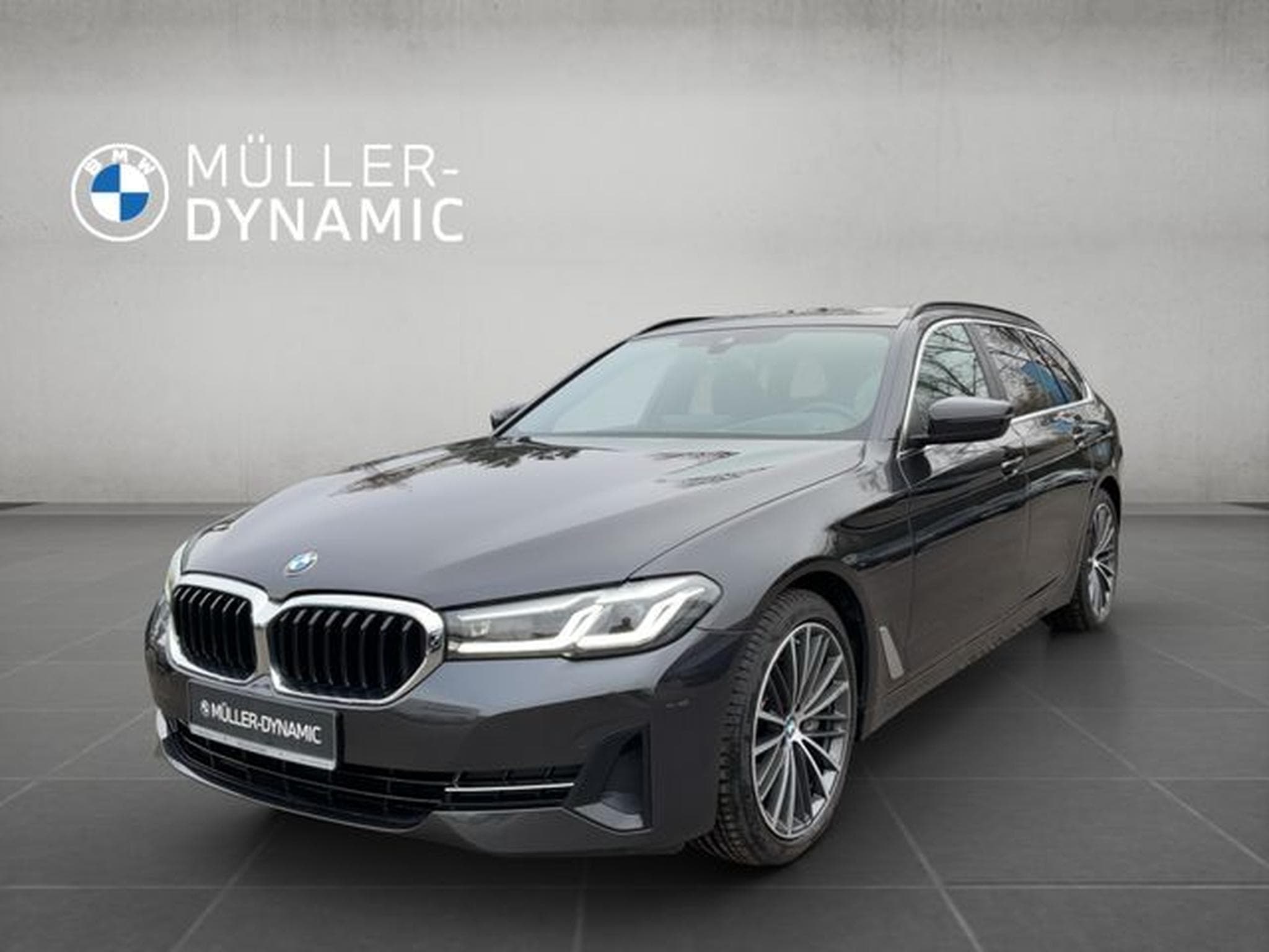 BMW 540 540d xDrive TOURING AHK HEAD-UP PANORAMA HARMAN/ (2022) - Photo 1