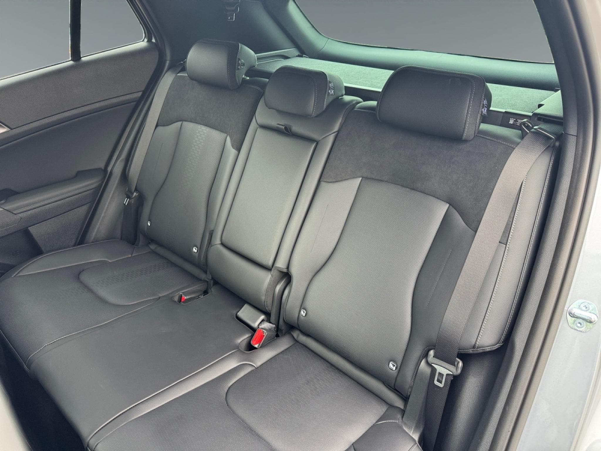 Kia Sportage Black Edition HEV (2026) - Photo 14